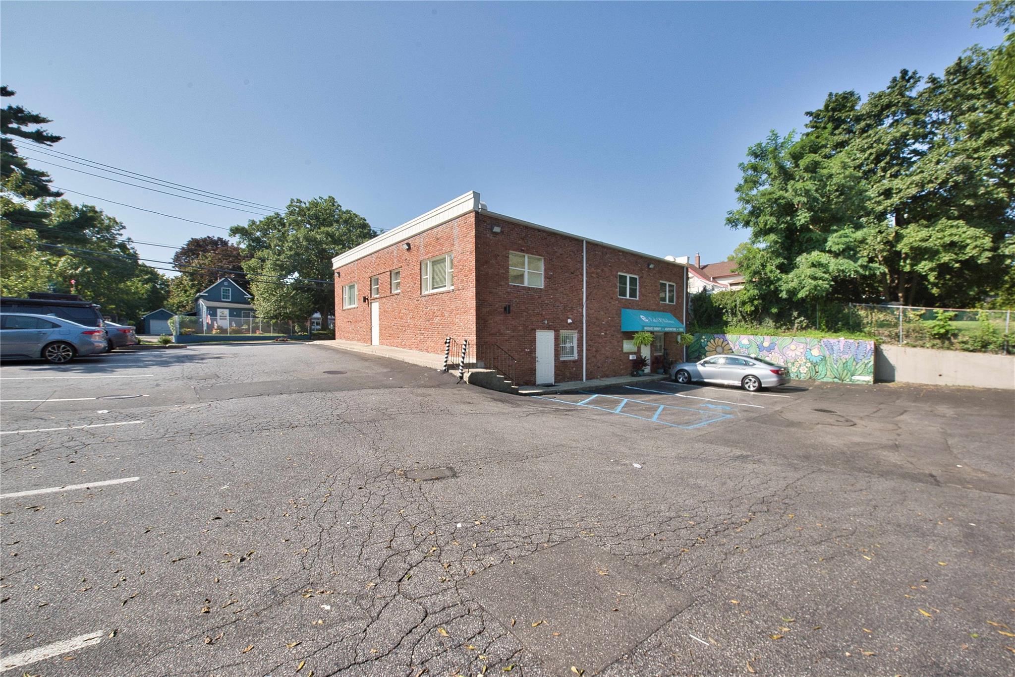 121 Pulaski Road # 2, Kings Park, NY 11754