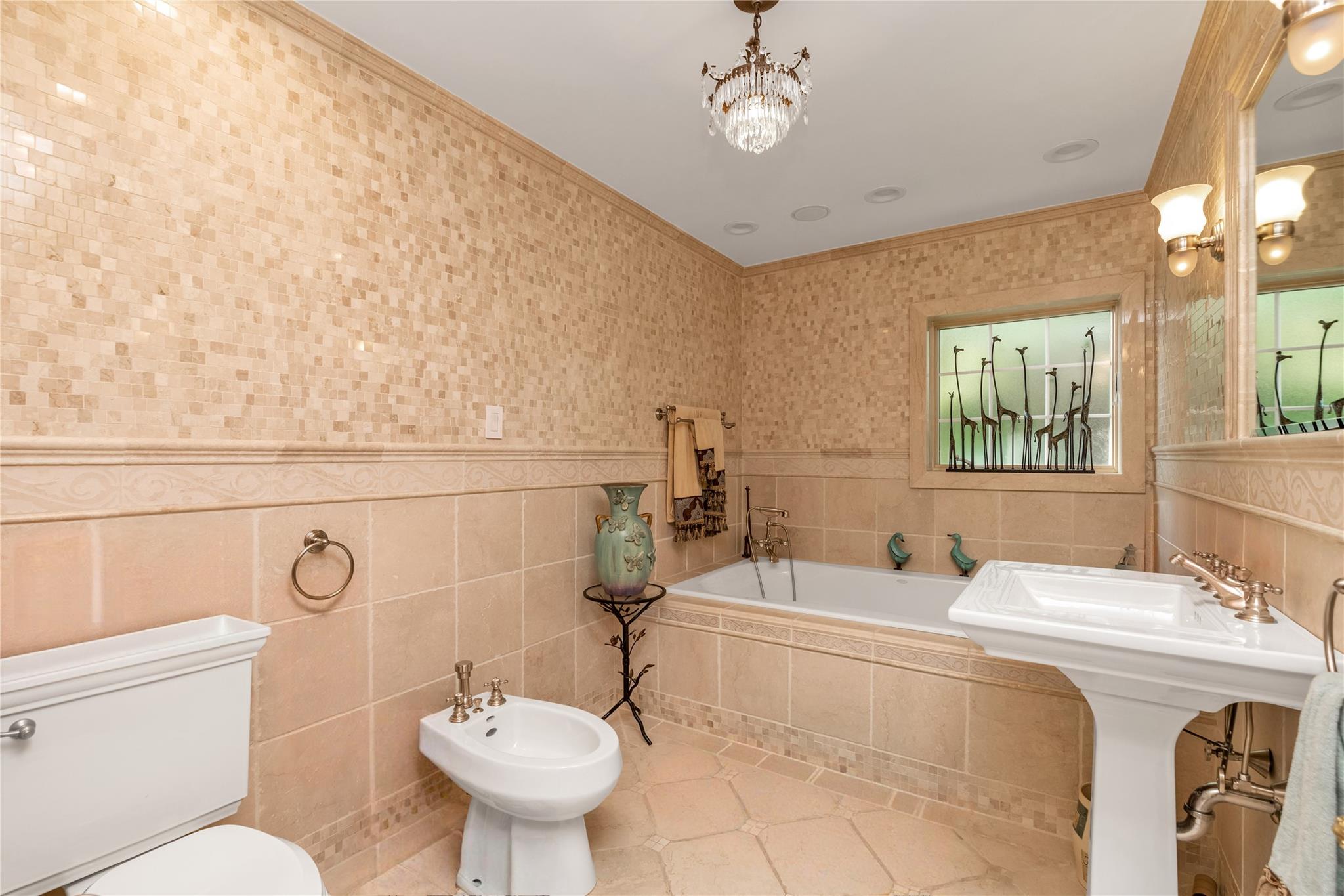 1338 Kearney Avenue, Bronx, NY 10465