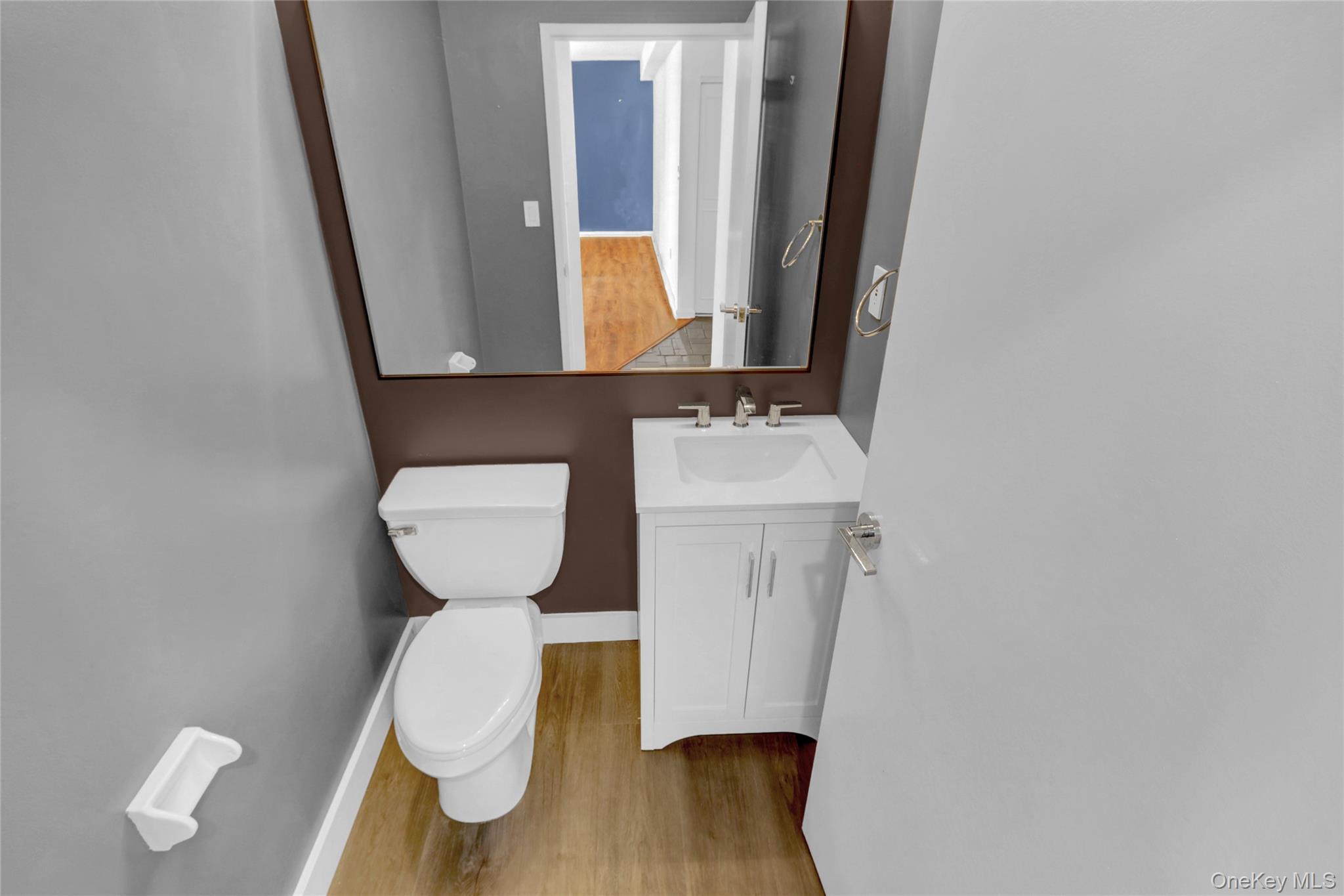 100 W Broadway # 6Q, Long Beach, NY 11561