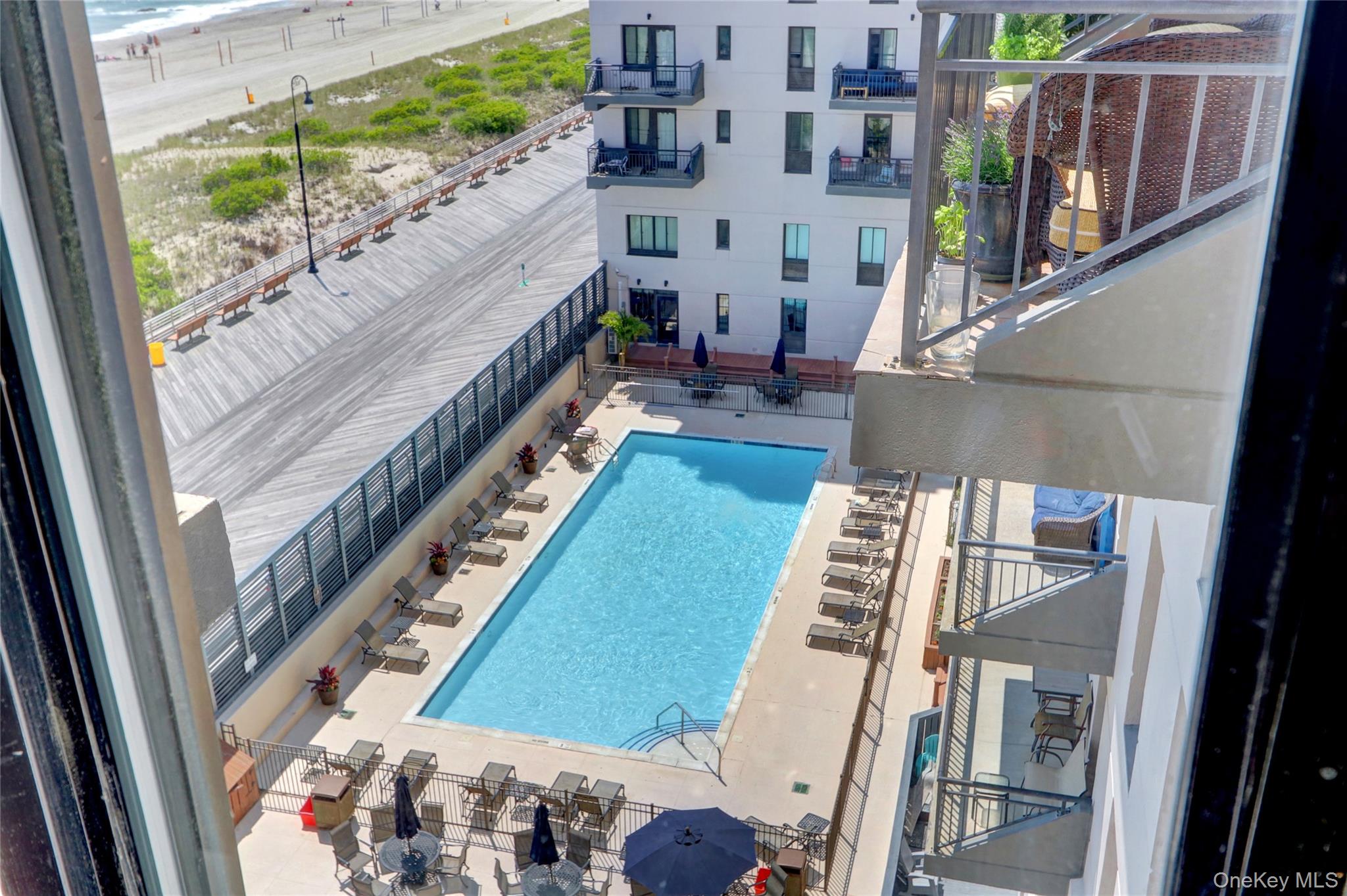 100 W Broadway # 6Q, Long Beach, NY 11561