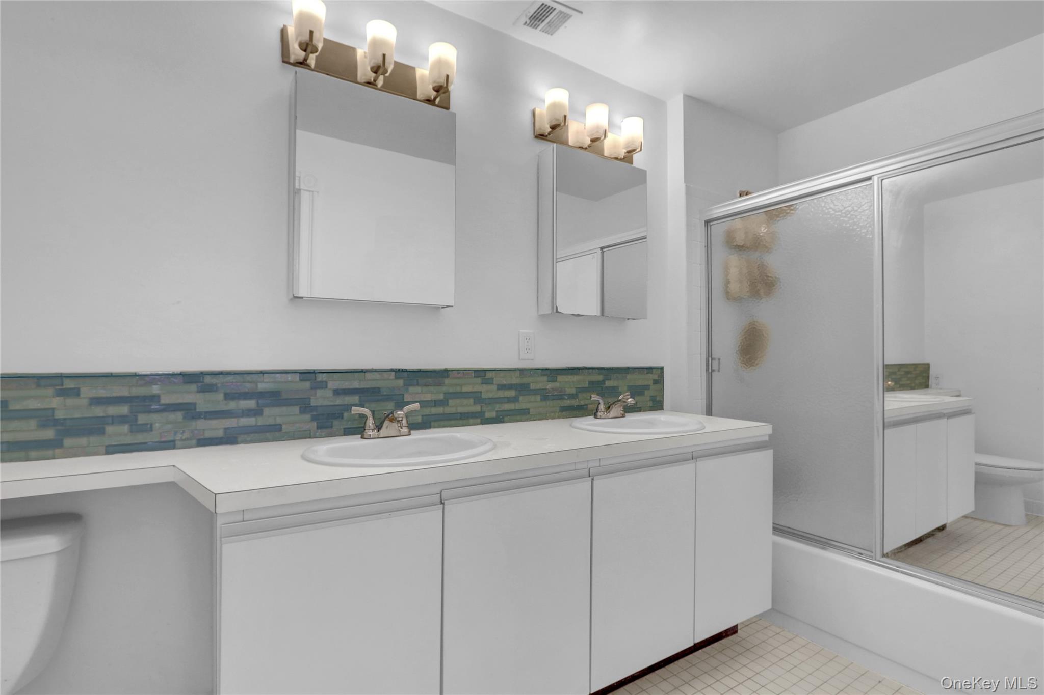 100 W Broadway # 6Q, Long Beach, NY 11561