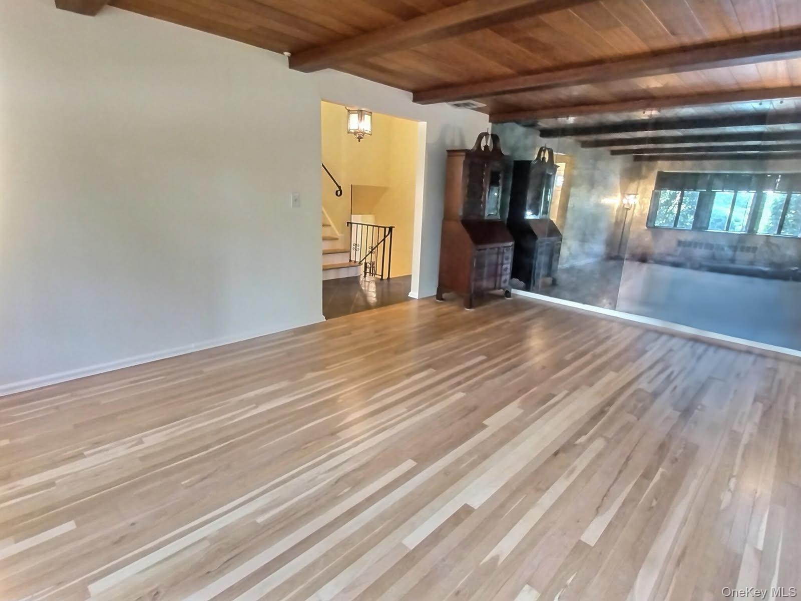 306 Cambridge Avenue, Garden City, NY 11530