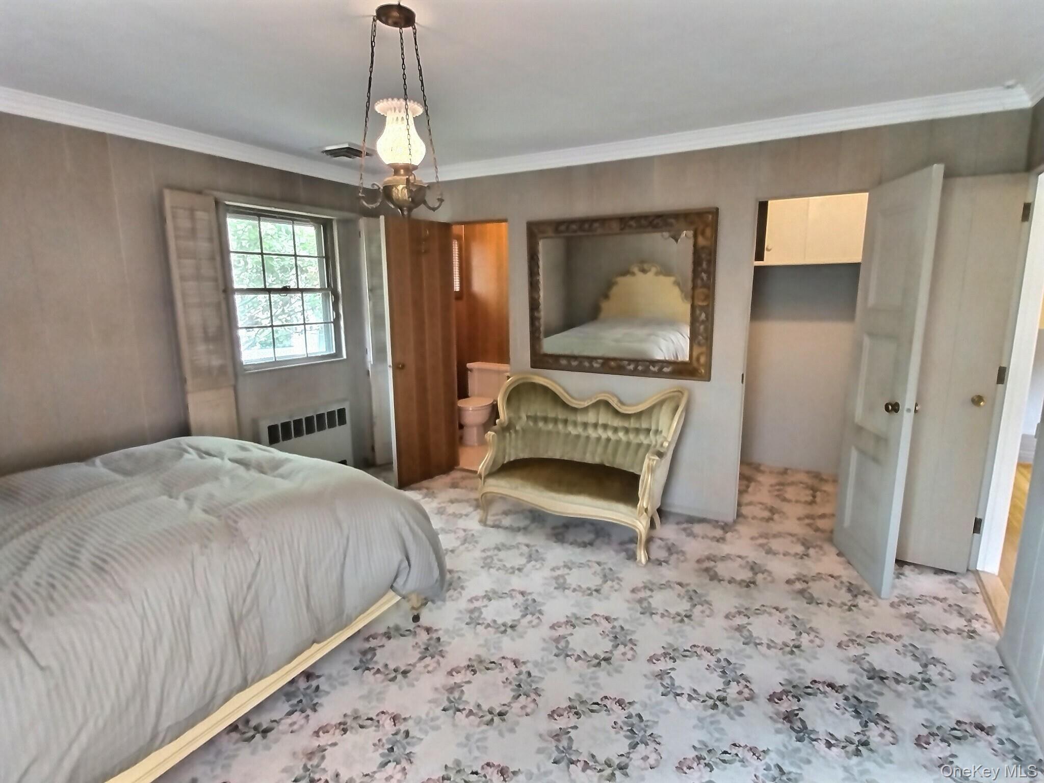 306 Cambridge Avenue, Garden City, NY 11530