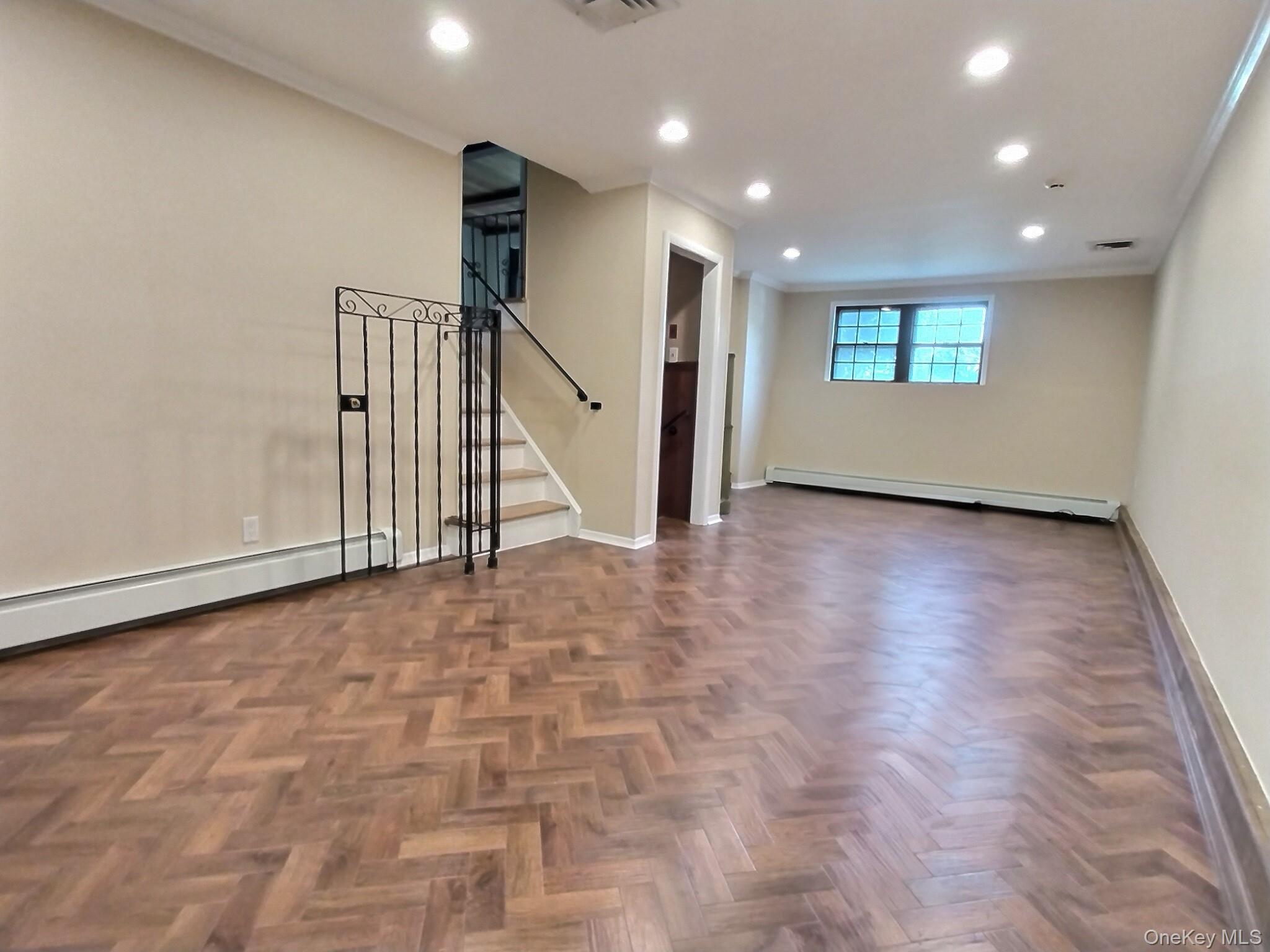 306 Cambridge Avenue, Garden City, NY 11530