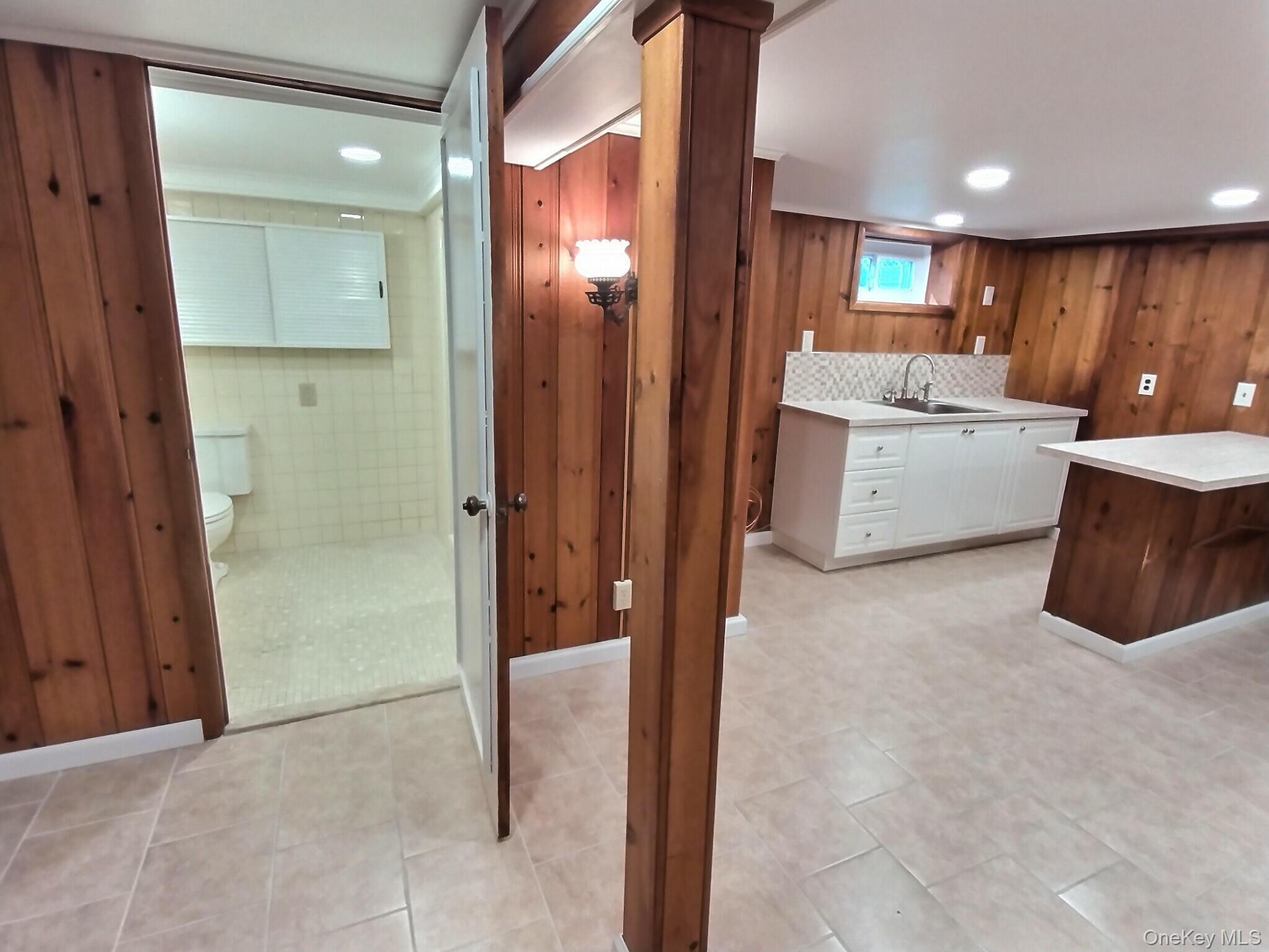 306 Cambridge Avenue, Garden City, NY 11530