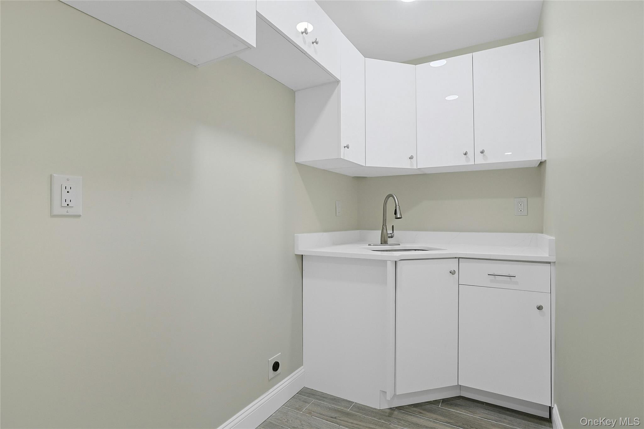 4 Suffern Place, Garnerville, NY 10923