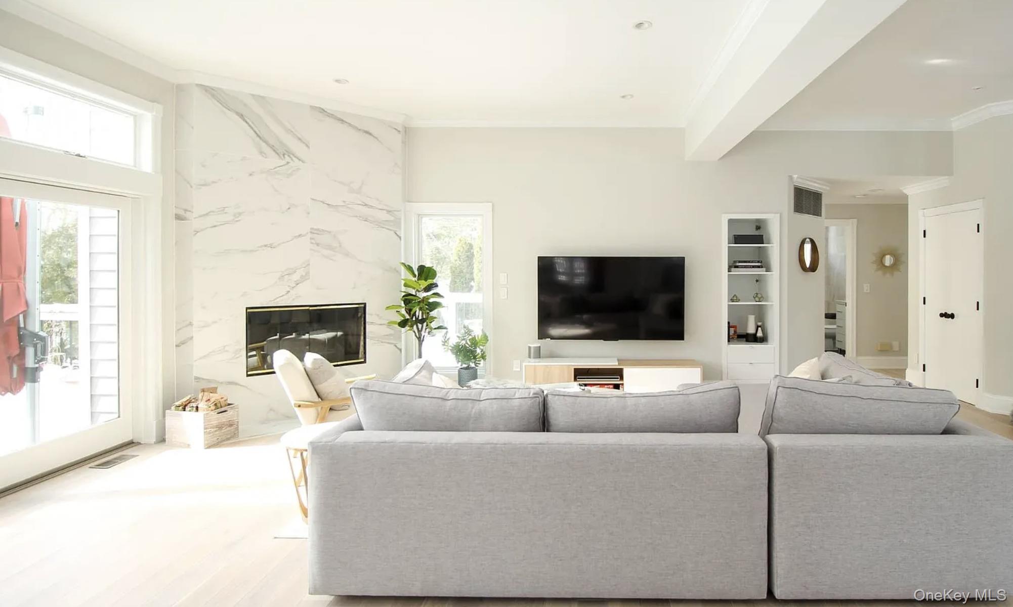 4 Douglas Court, Hampton Bays, NY 11946