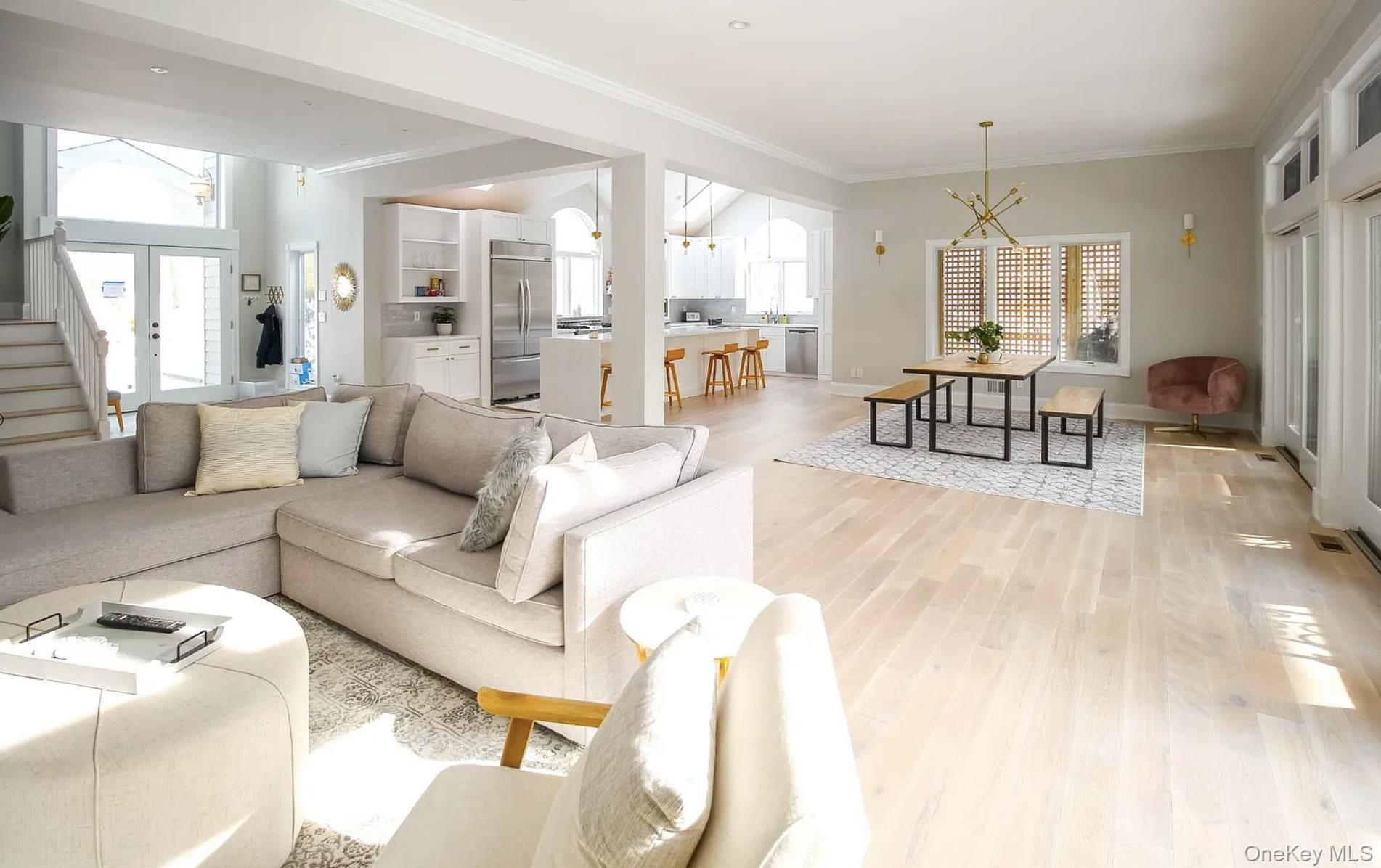 4 Douglas Court, Hampton Bays, NY 11946