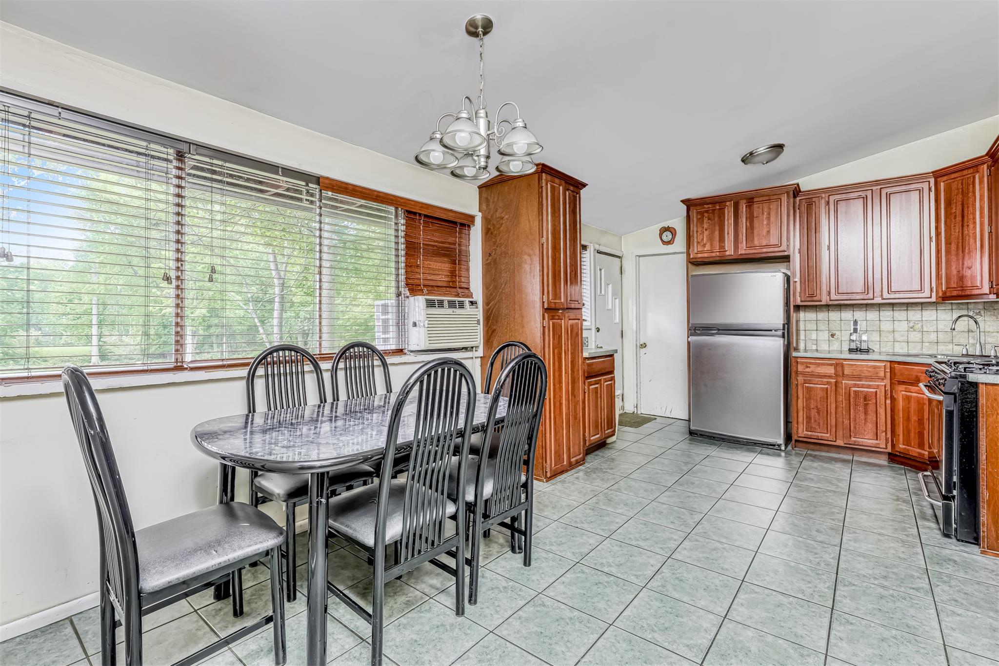 581 Union Road, Spring Valley, NY 10977