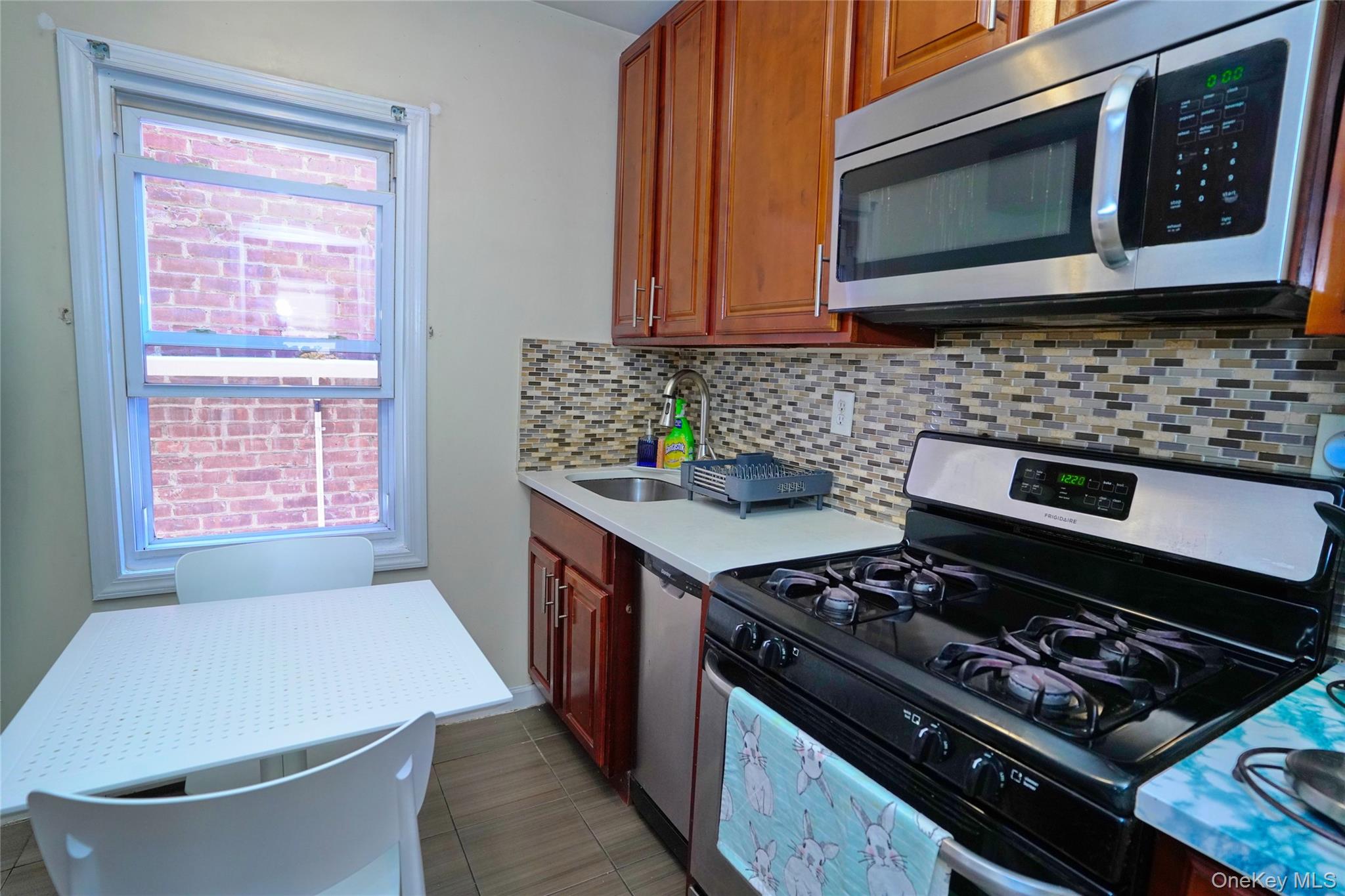 89-10 91 Avenue, Woodhaven, NY 11421