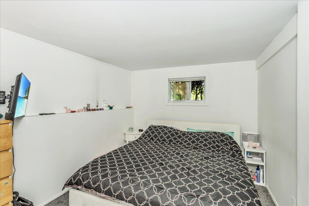 274 Central Park Road, Plainview, NY 11803