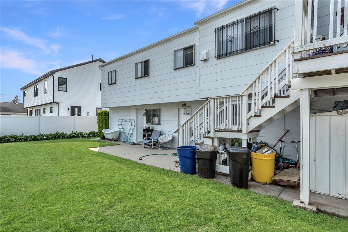 274 Central Park Road, Plainview, NY 11803