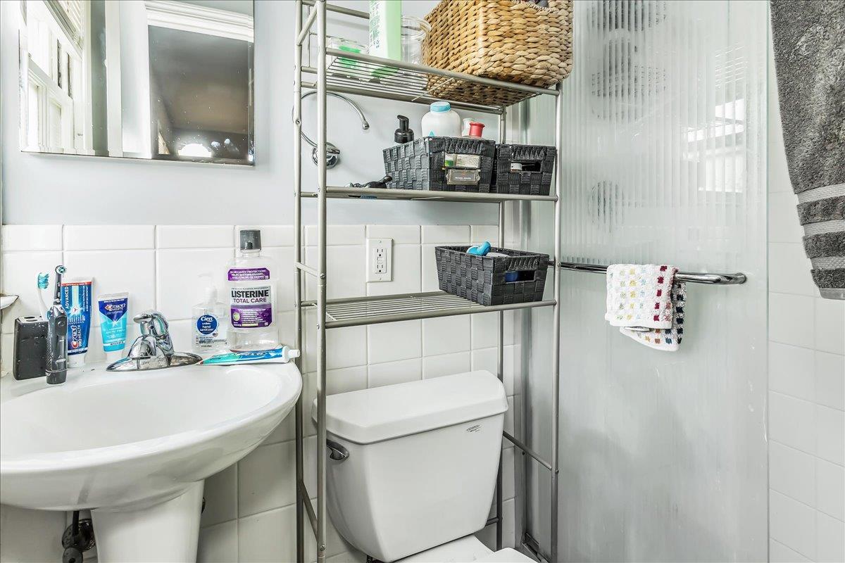 274 Central Park Road, Plainview, NY 11803