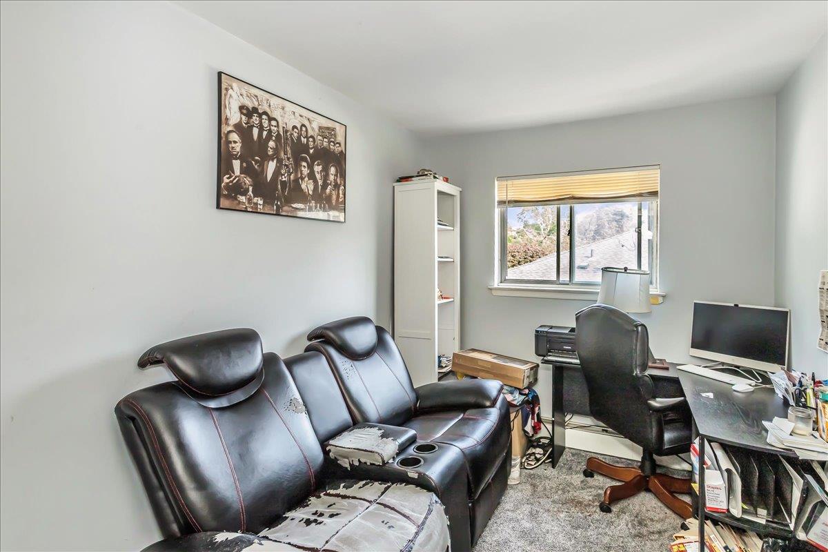 274 Central Park Road, Plainview, NY 11803