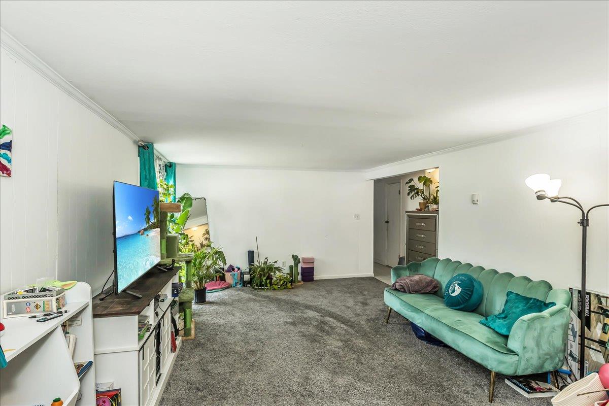 274 Central Park Road, Plainview, NY 11803