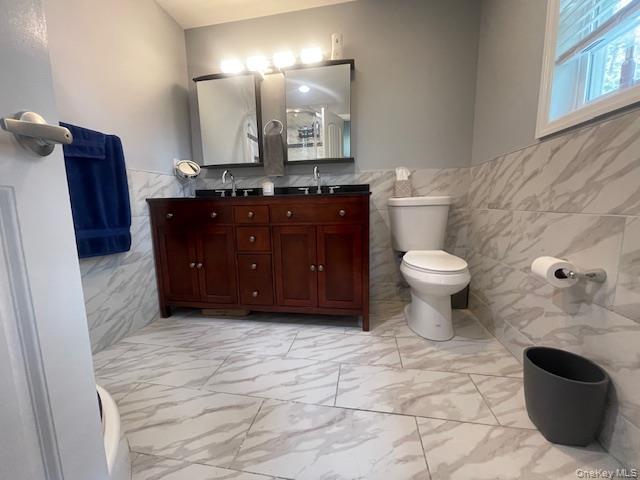 10 Trout Ponds Court, Brookhaven, NY 11719