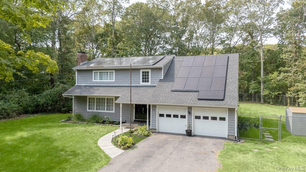 10 Trout Ponds Court, Brookhaven, NY 11719