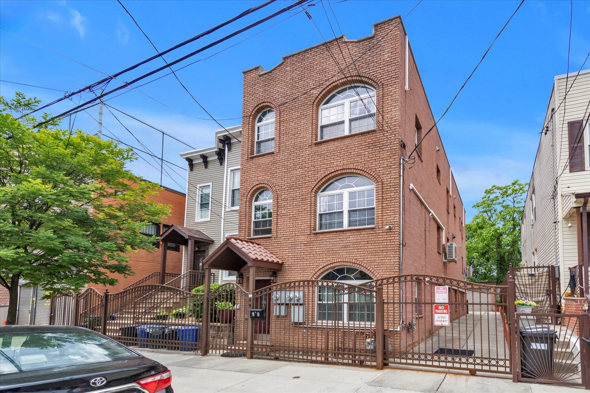 90 Milford Street, Brooklyn, NY 11208