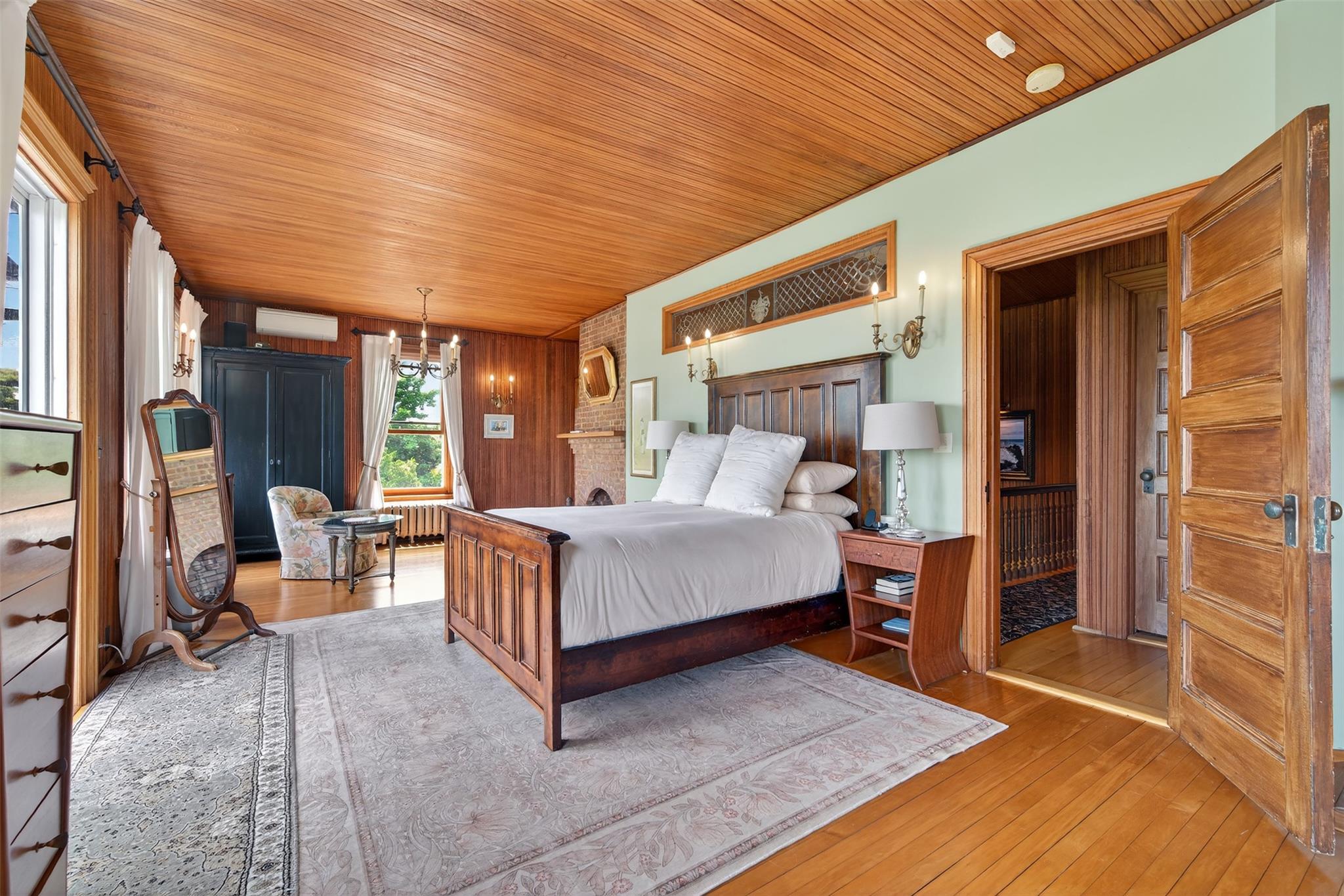 150 Senix Avenue, Center Moriches, NY 11934