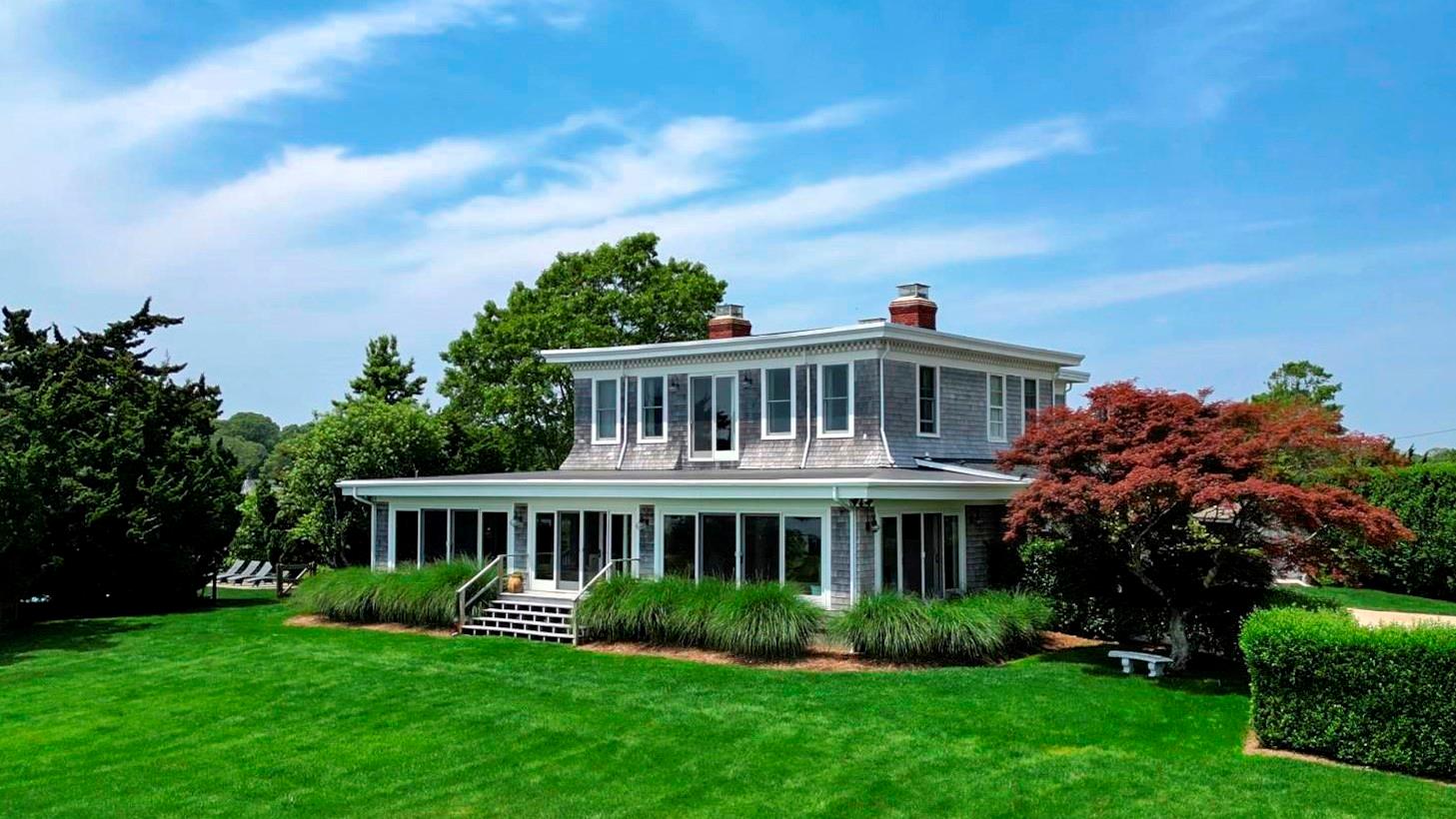 150 Senix Avenue, Center Moriches, NY 11934