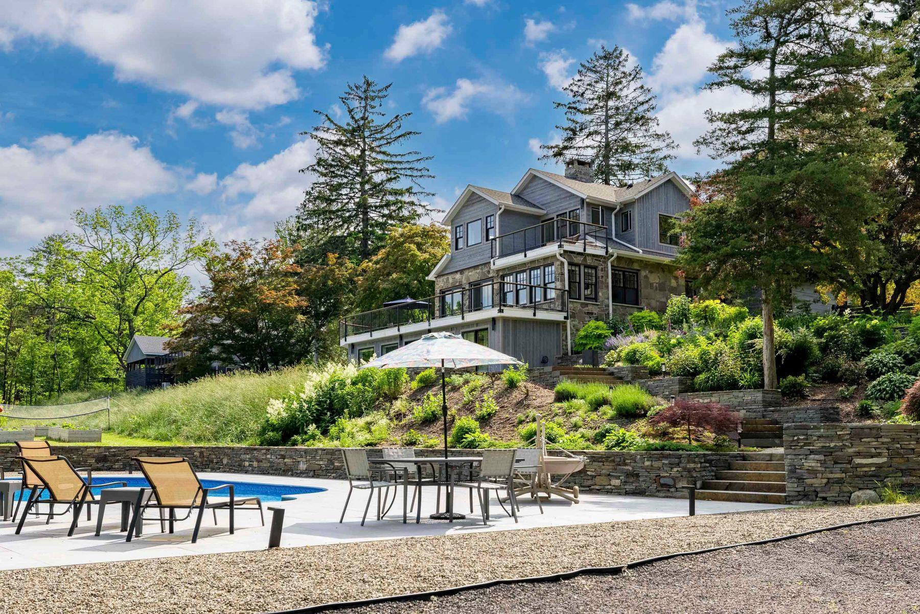 1535 Broadway/Route 9W, West Park, NY 12429