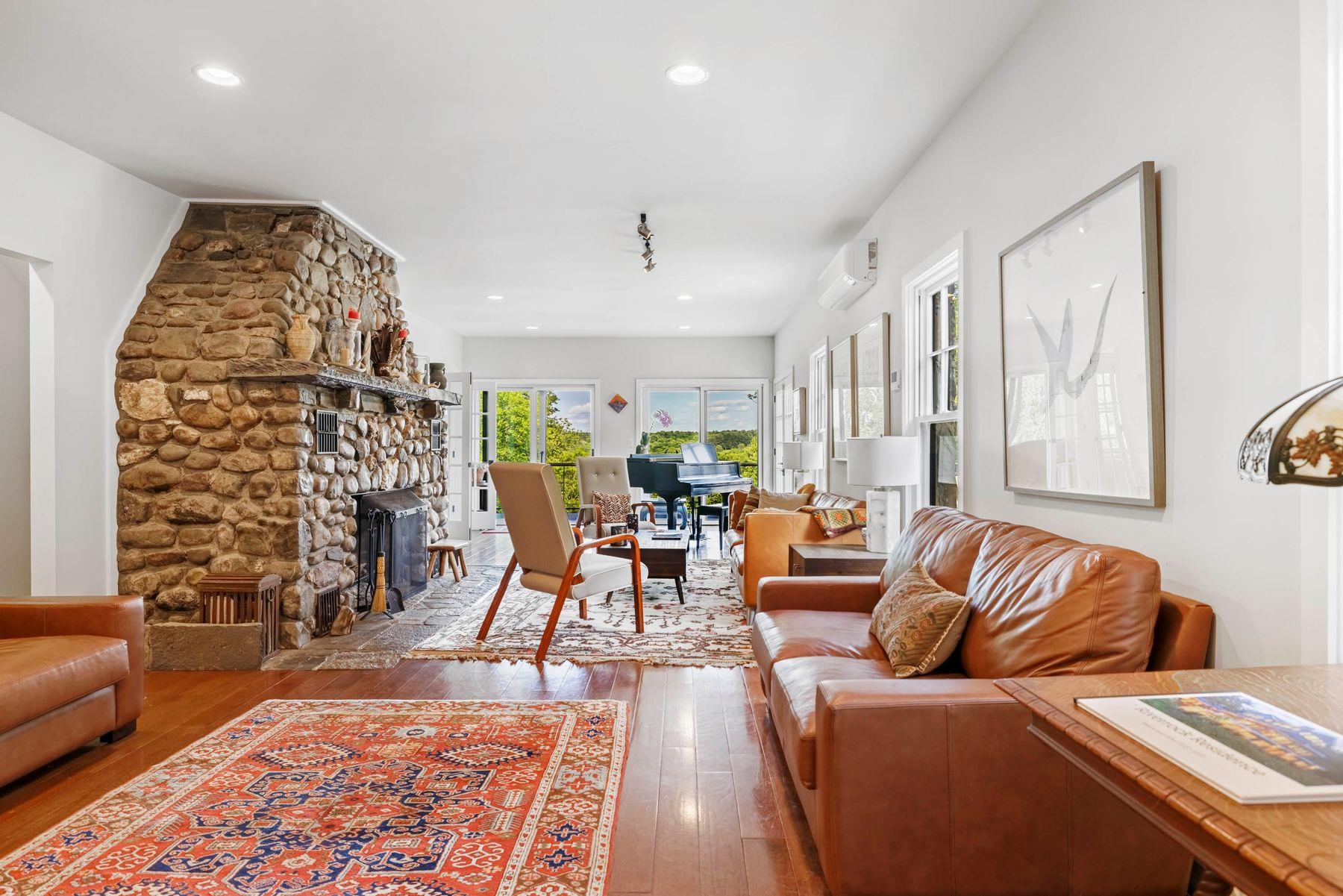 1535 Broadway/Route 9W, West Park, NY 12429