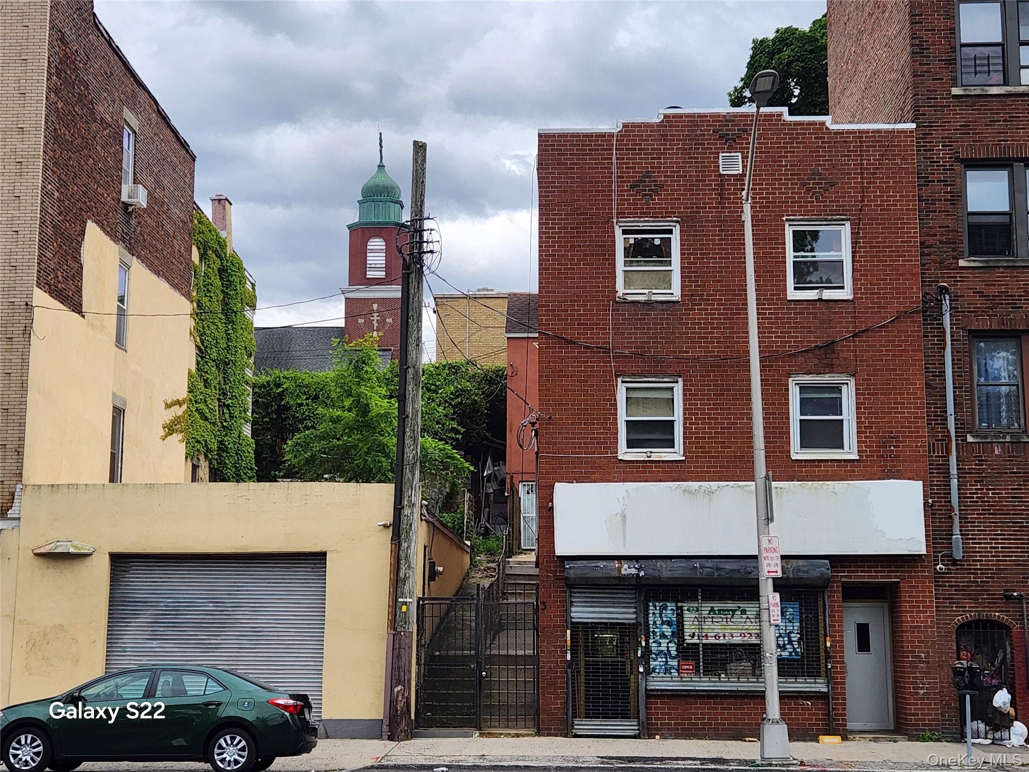 32 Yonkers Ave, Yonkers, NY 10701