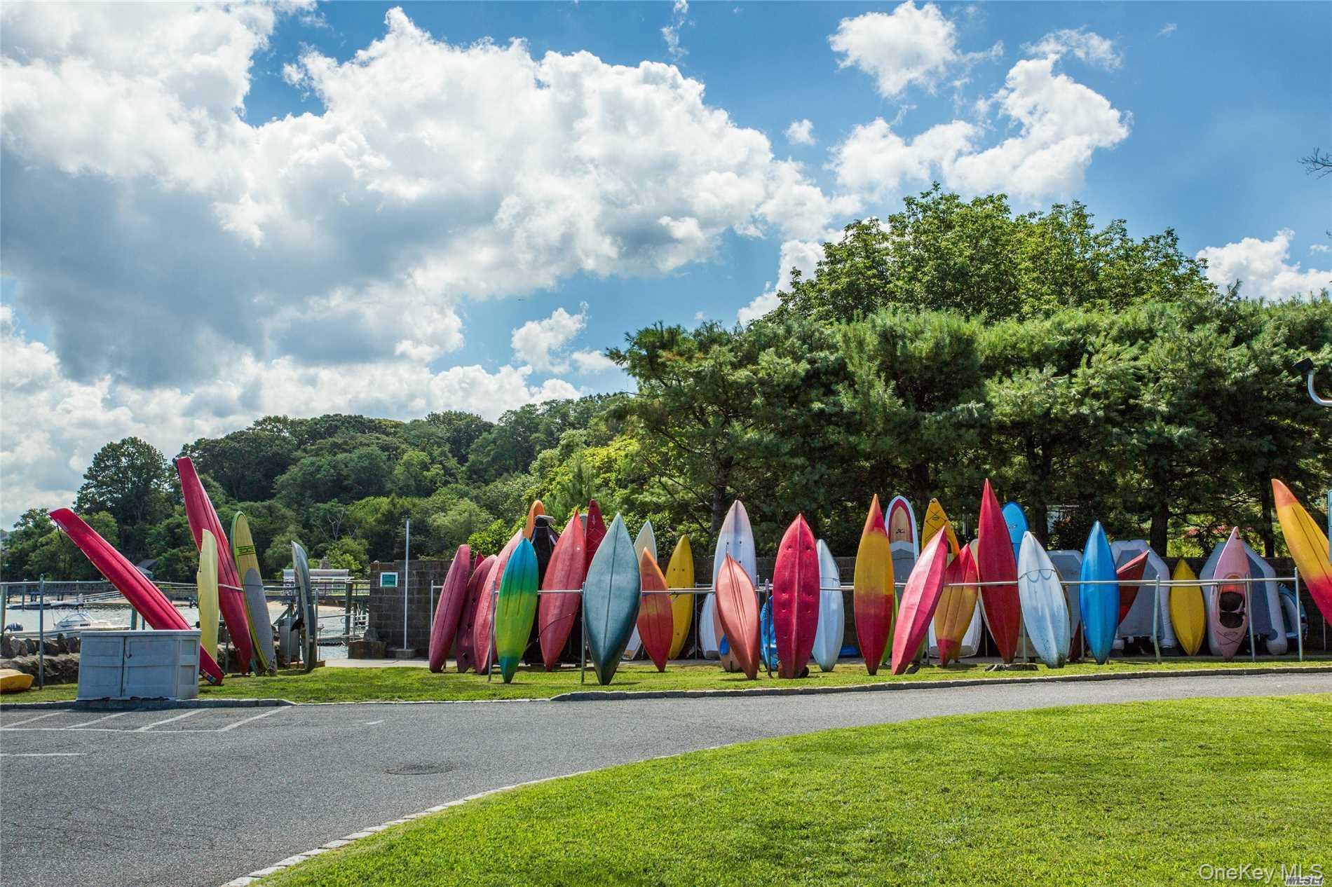 1530 Laurel Hollow Road, Laurel Hollow, NY 11791