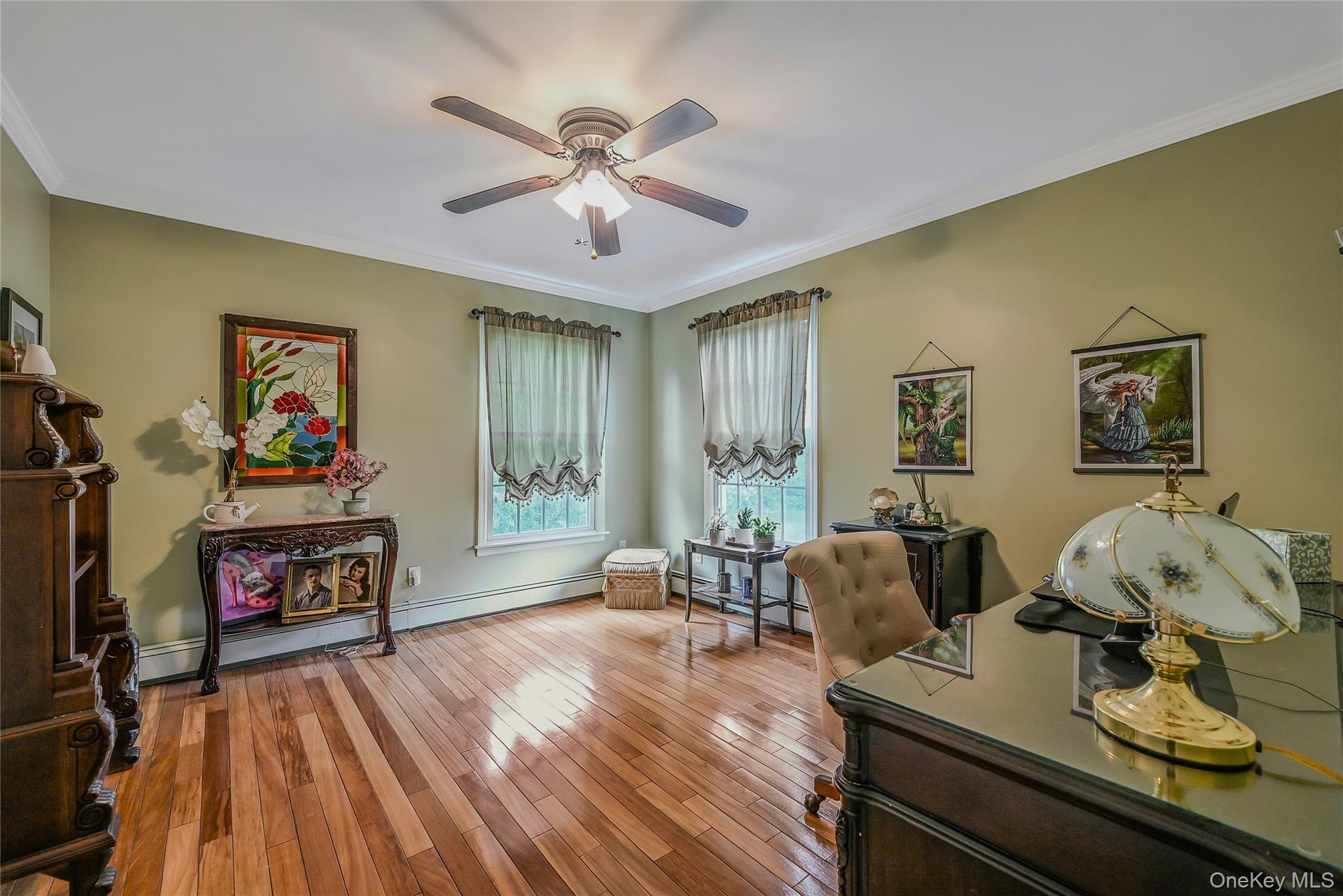 16 Abbey Lane, East Setauket, NY 11733