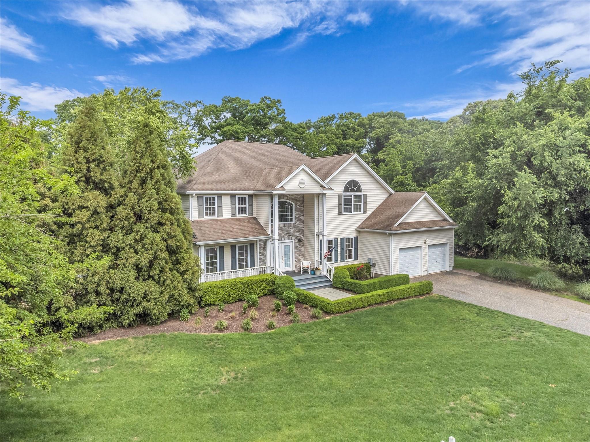 12 Moss Creek Lane, East Patchogue, NY 11772