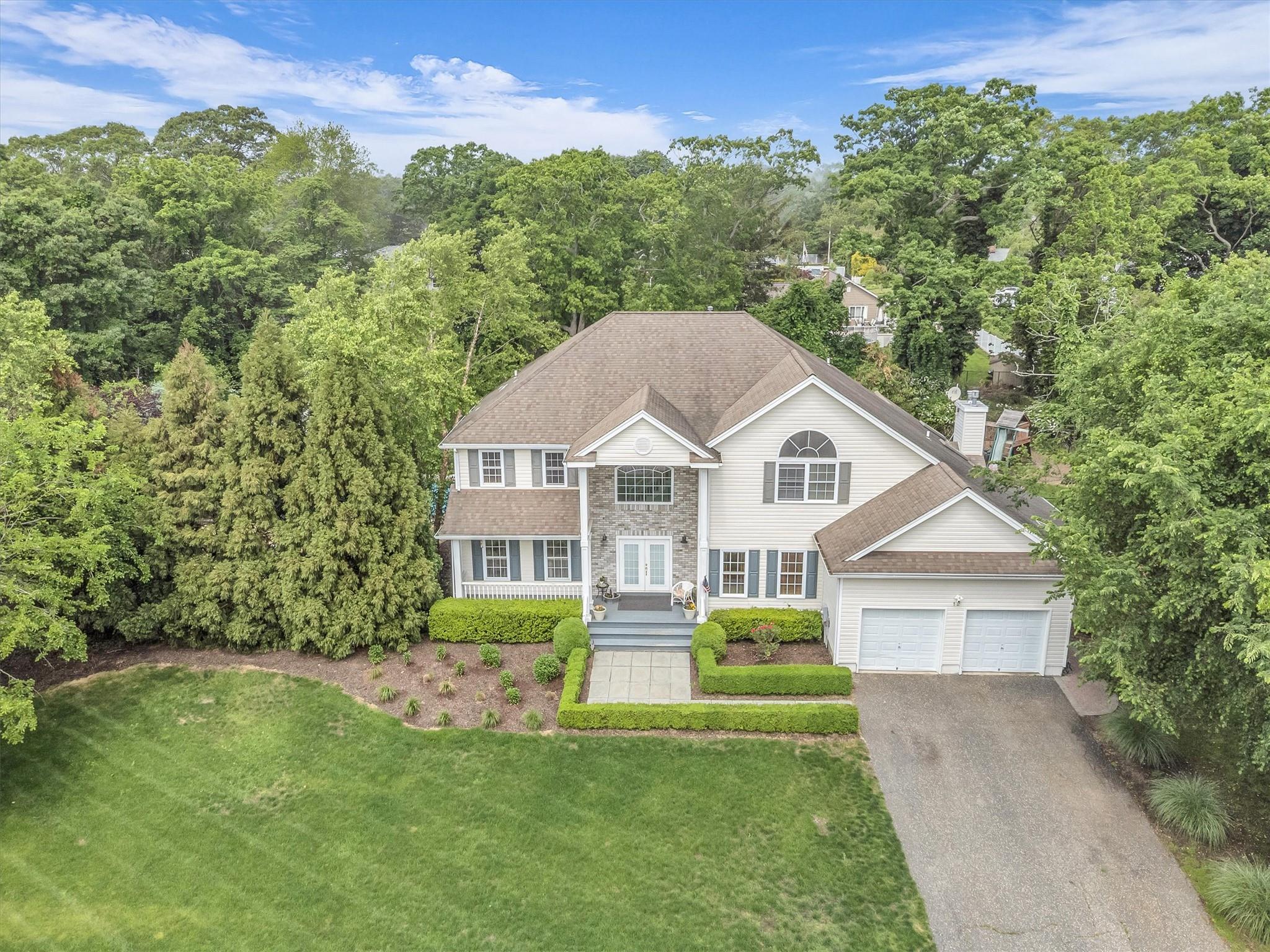 12 Moss Creek Lane, East Patchogue, NY 11772