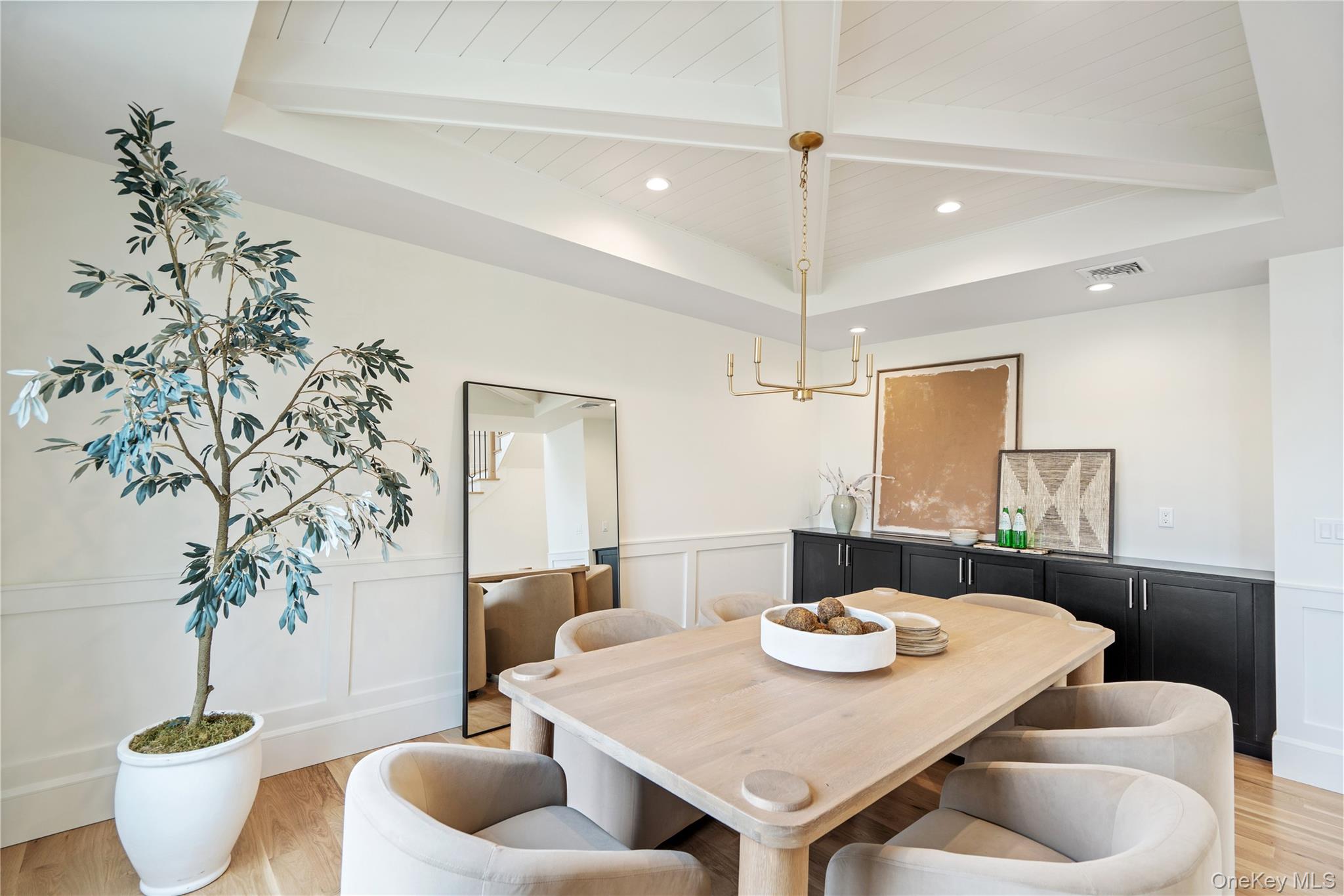 45 Mist Lane, Westbury, NY 11590