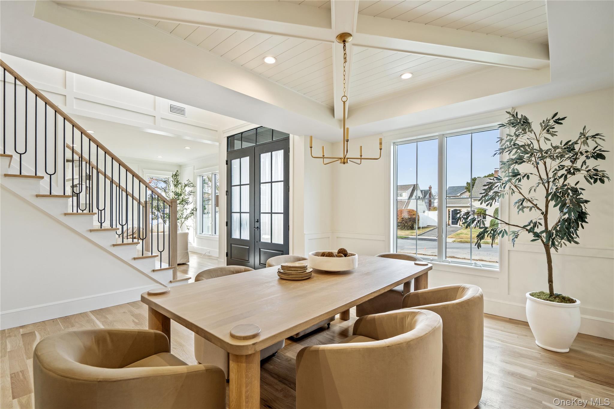 45 Mist Lane, Westbury, NY 11590