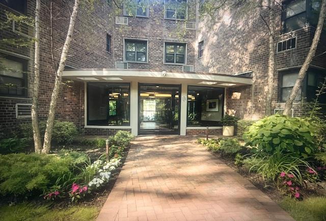 50 Brompton # 3K, Great Neck, NY 11021