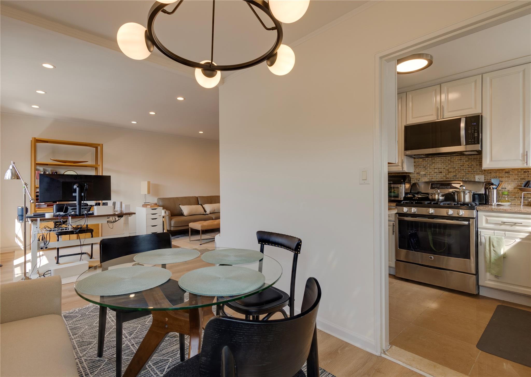 50 Brompton # 3K, Great Neck, NY 11021