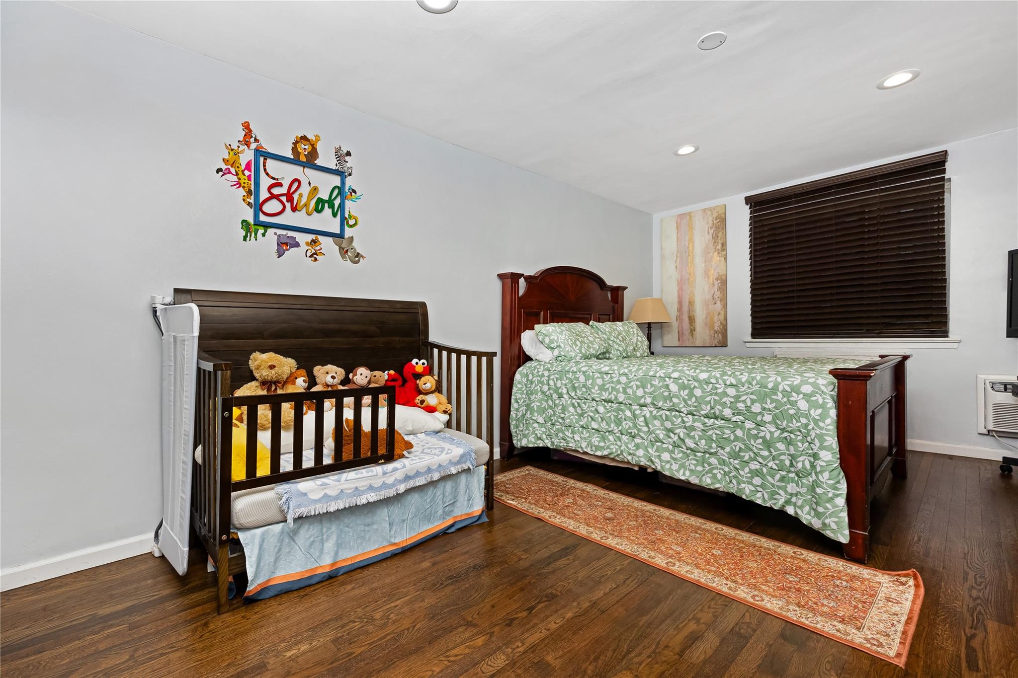 88-25 155th # 2M, Howard Beach, NY 11414