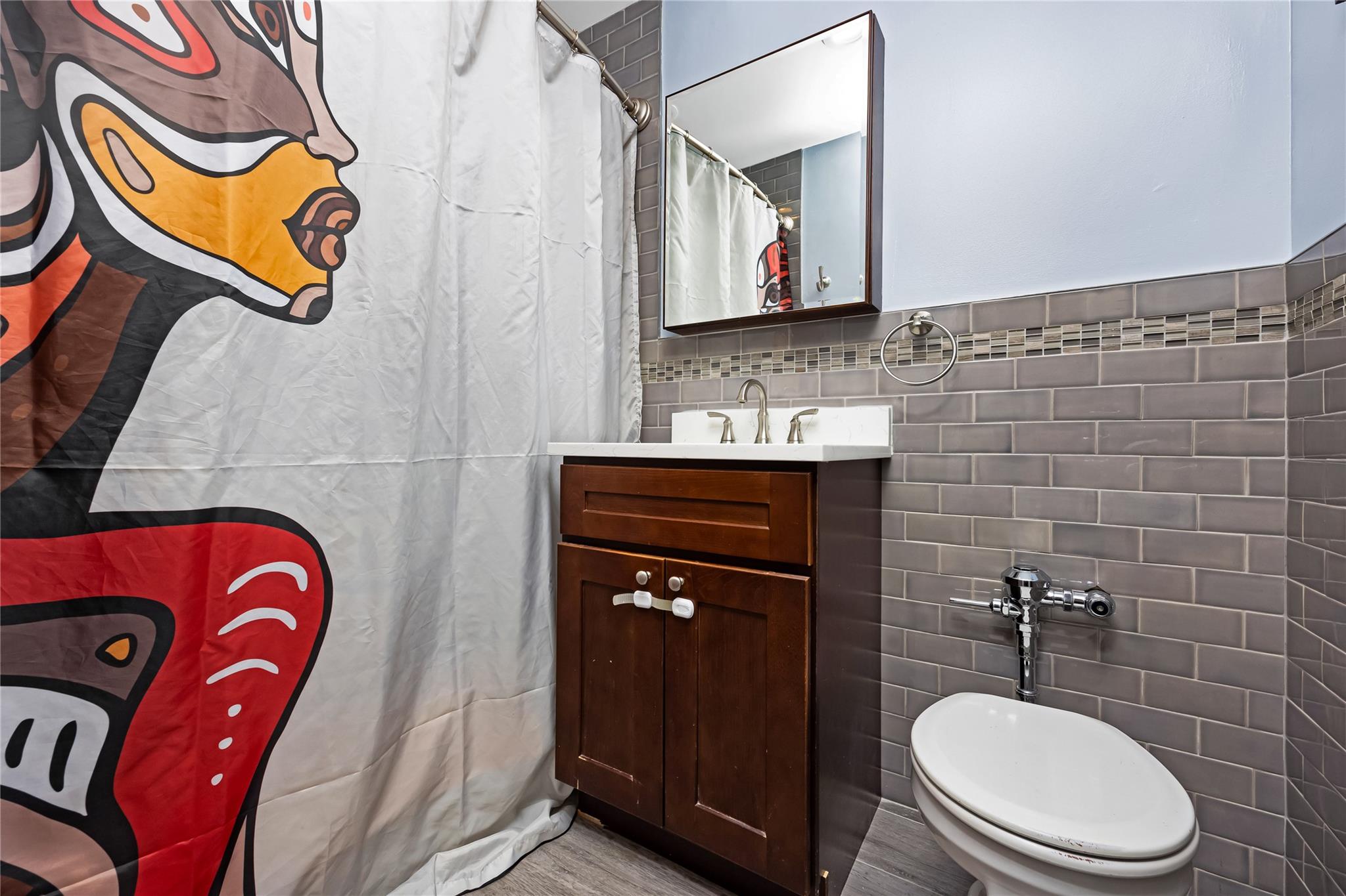 88-25 155th # 2M, Howard Beach, NY 11414