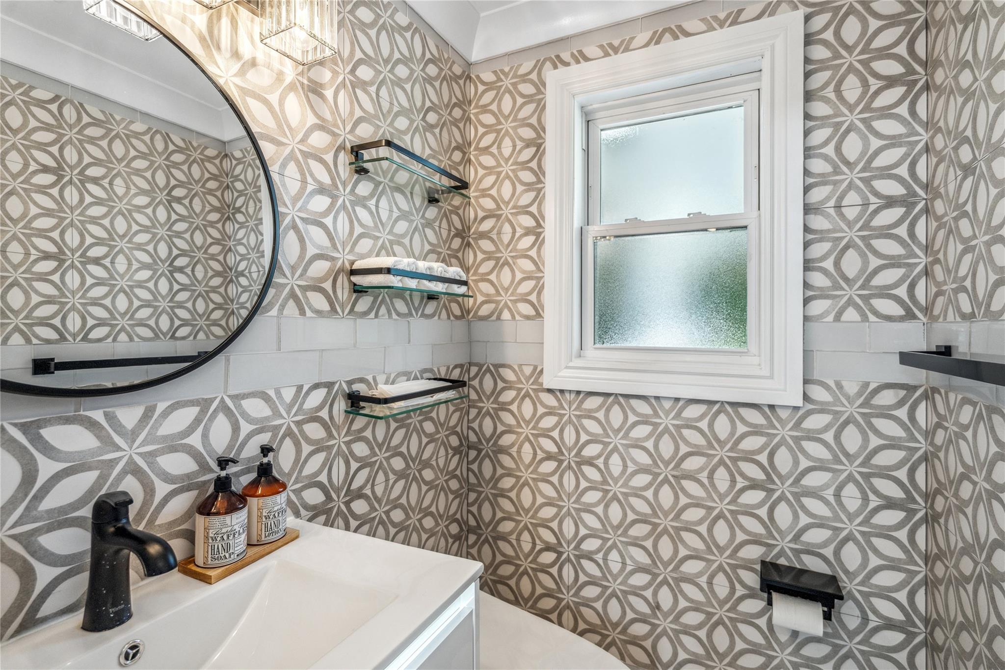 11 Gallatin Drive, Dix Hills, NY 11746