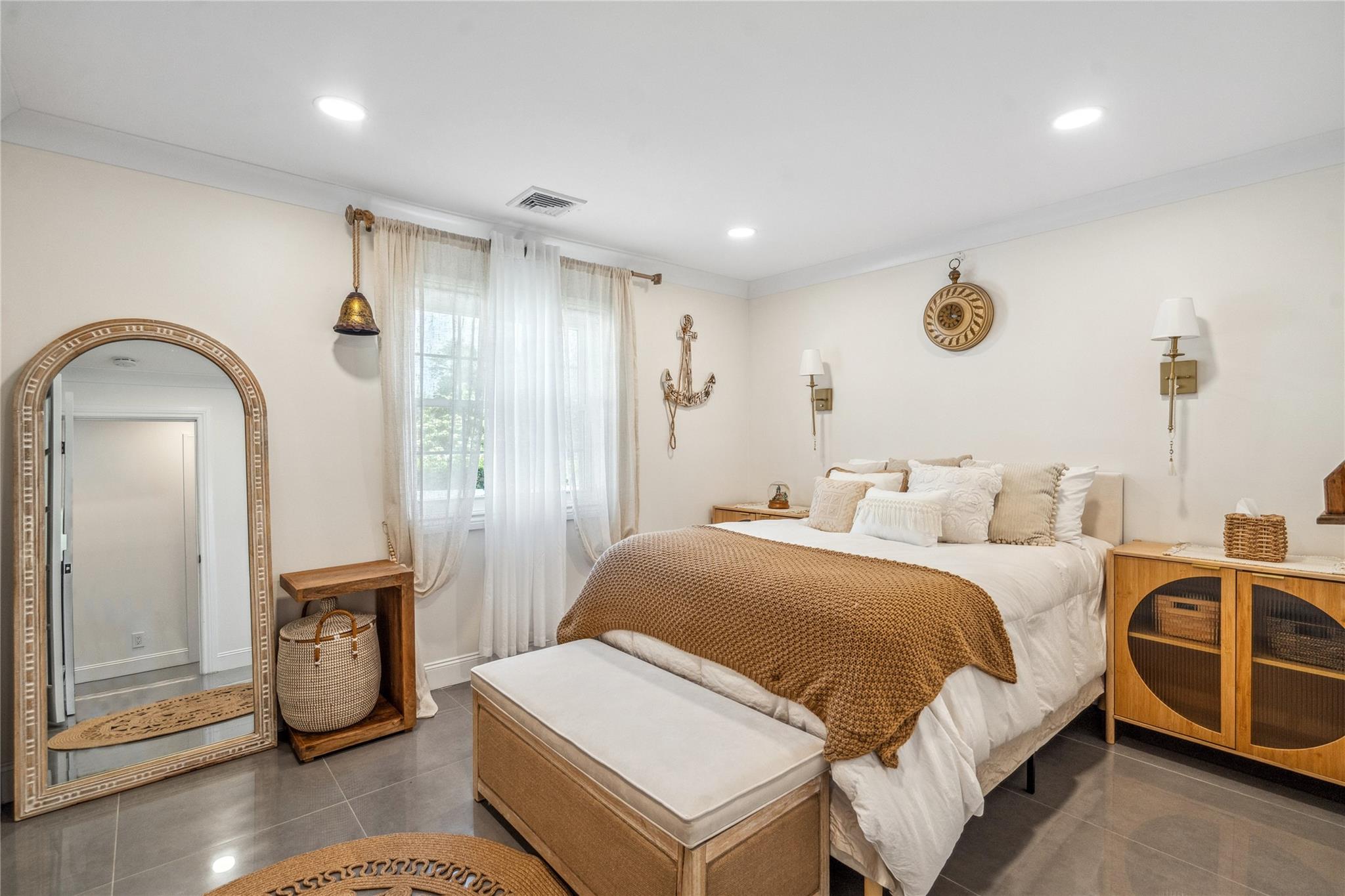 11 Gallatin Drive, Dix Hills, NY 11746