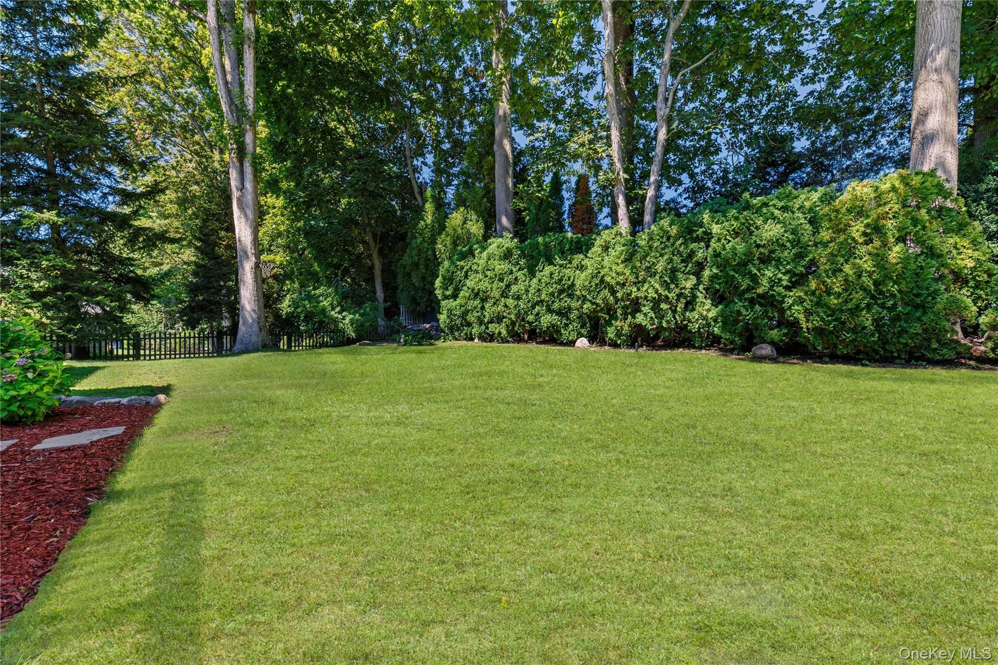 4 Mark Drive, Rye Brook, NY 10573