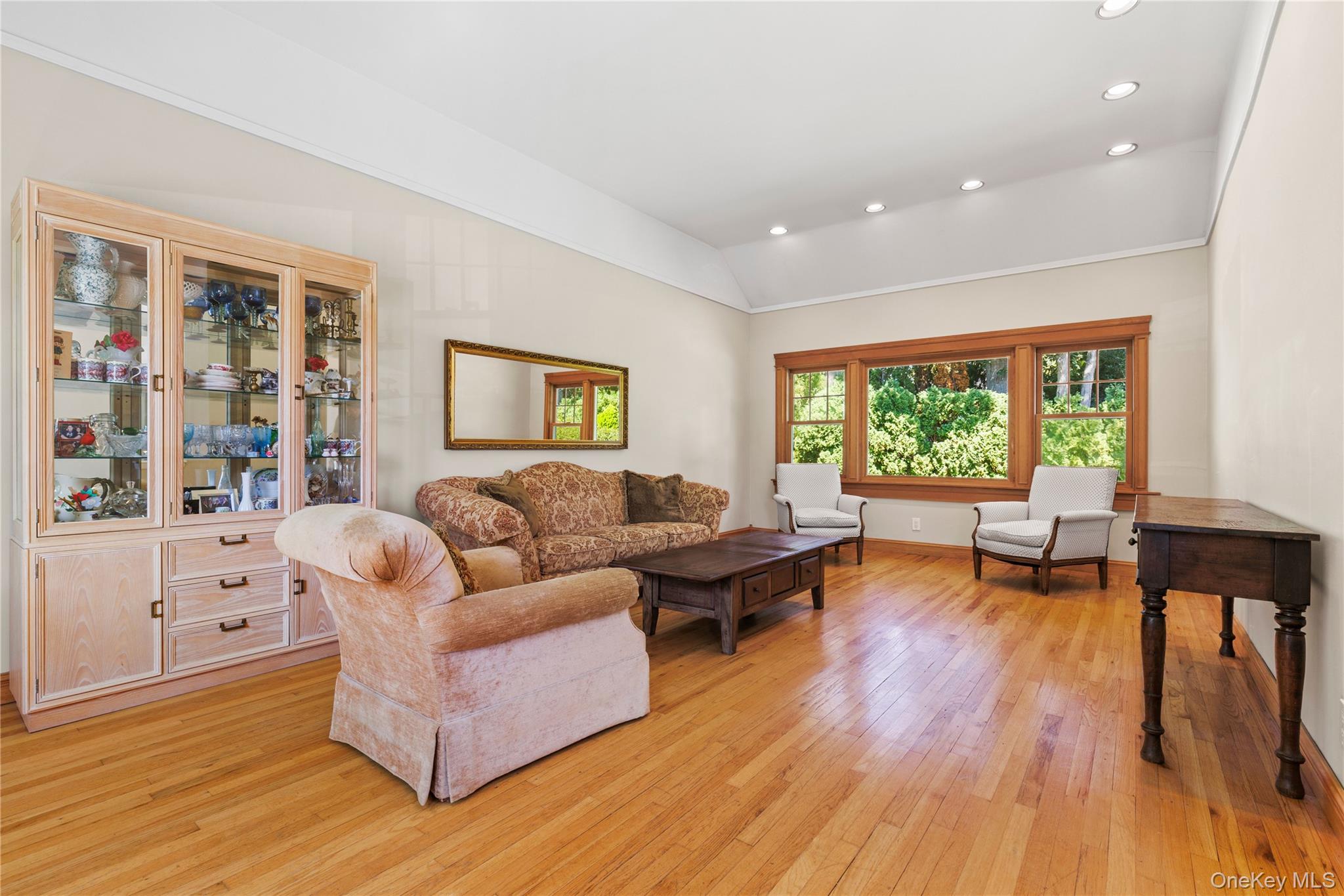 4 Mark Drive, Rye Brook, NY 10573