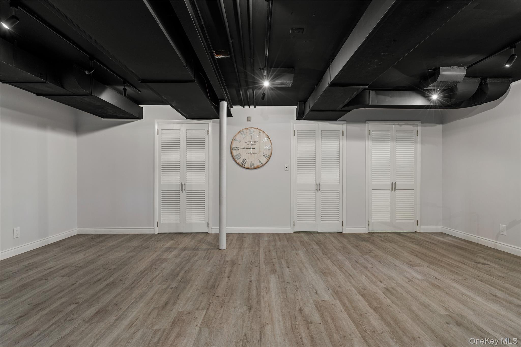 4 Mark Drive, Rye Brook, NY 10573