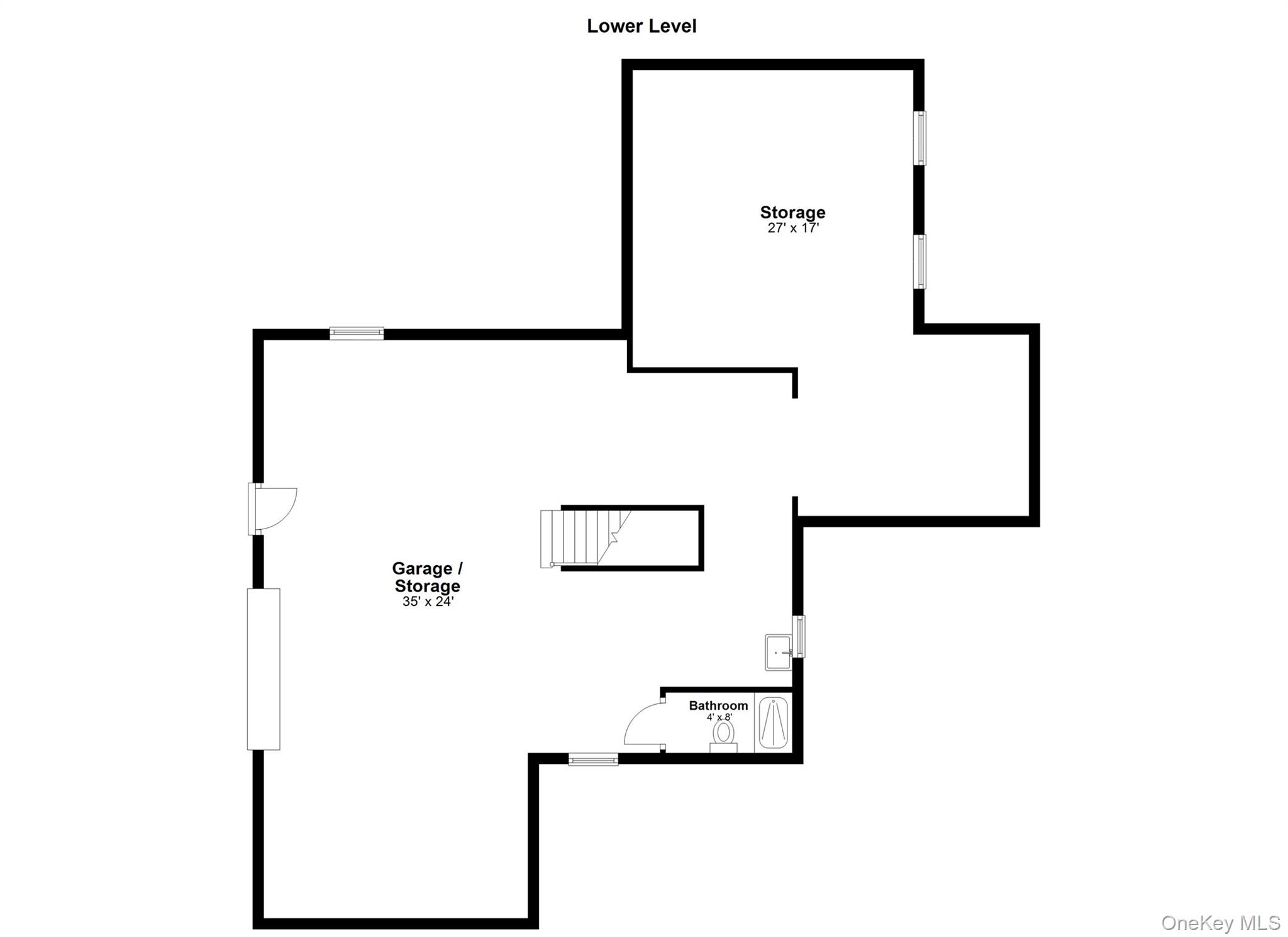 6 Huckleberry Lane E, Hampton Bays, NY 11946