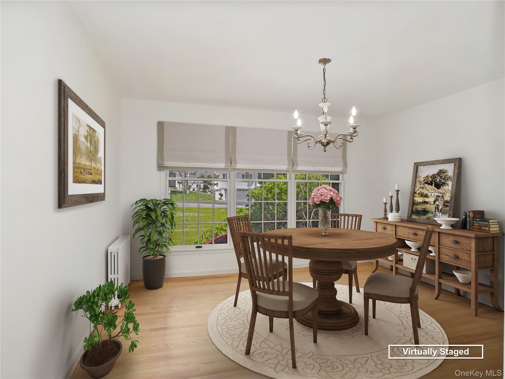 6 Huckleberry Lane E, Hampton Bays, NY 11946