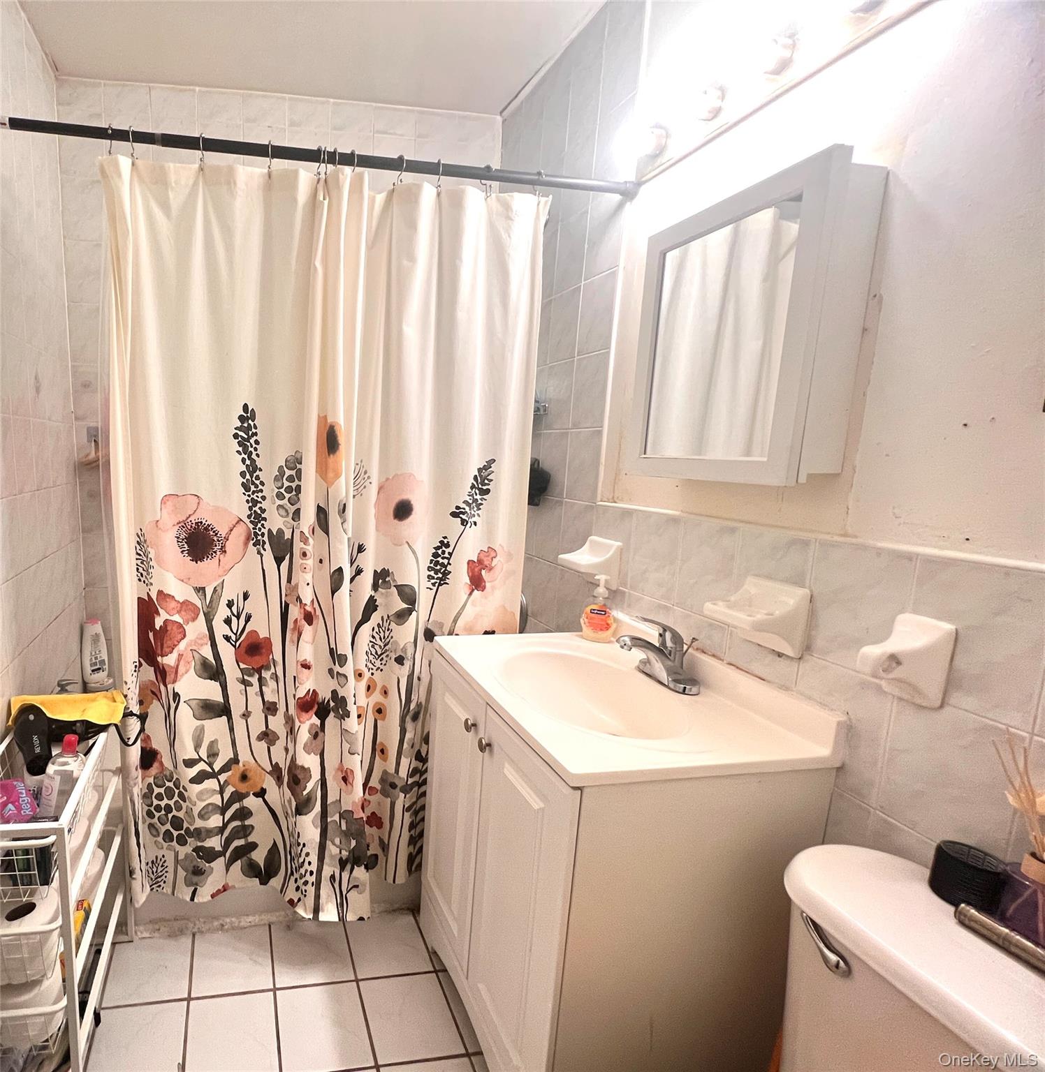 40-70 Case Street, Elmhurst, NY 11373