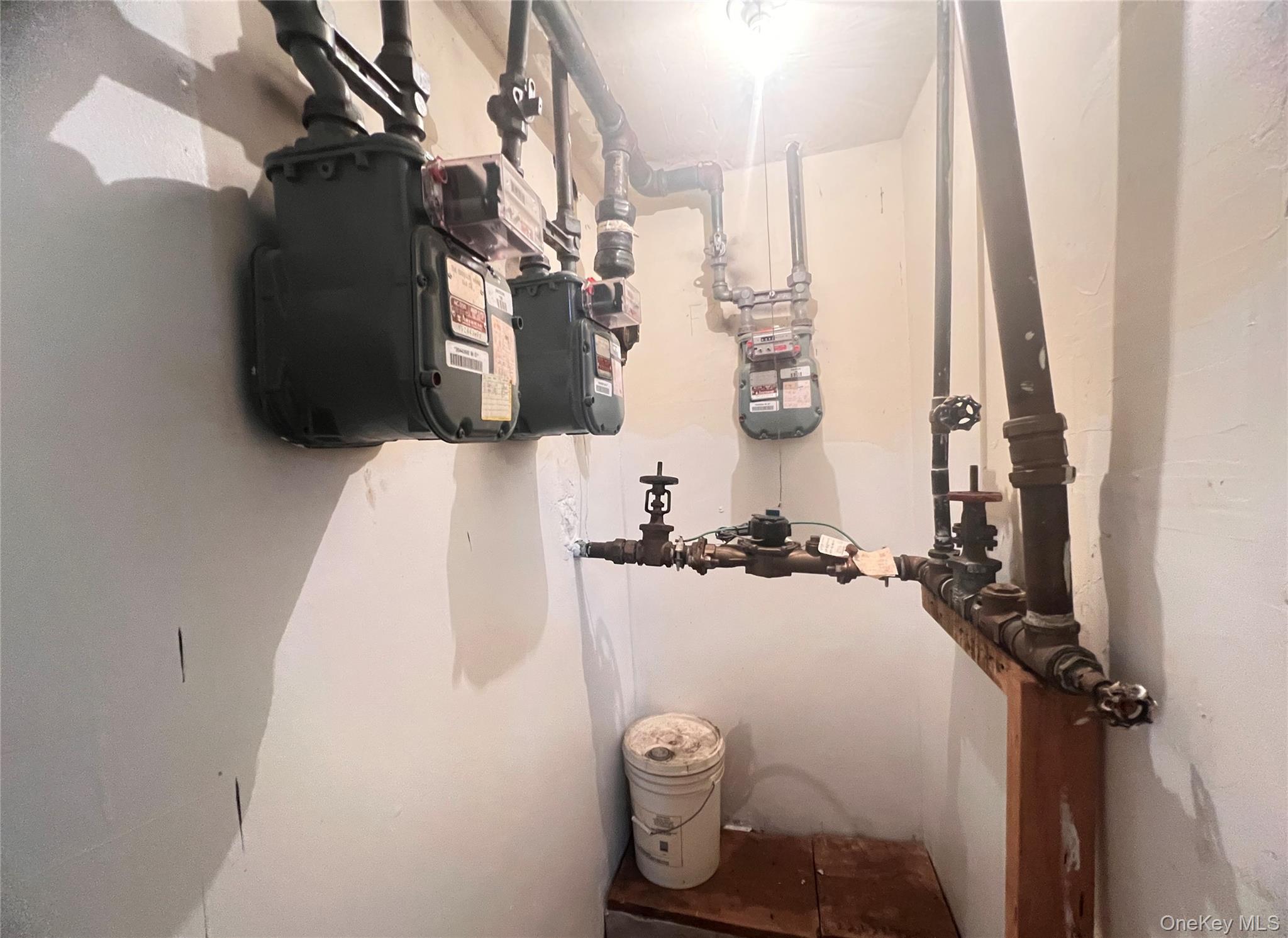 40-70 Case Street, Elmhurst, NY 11373