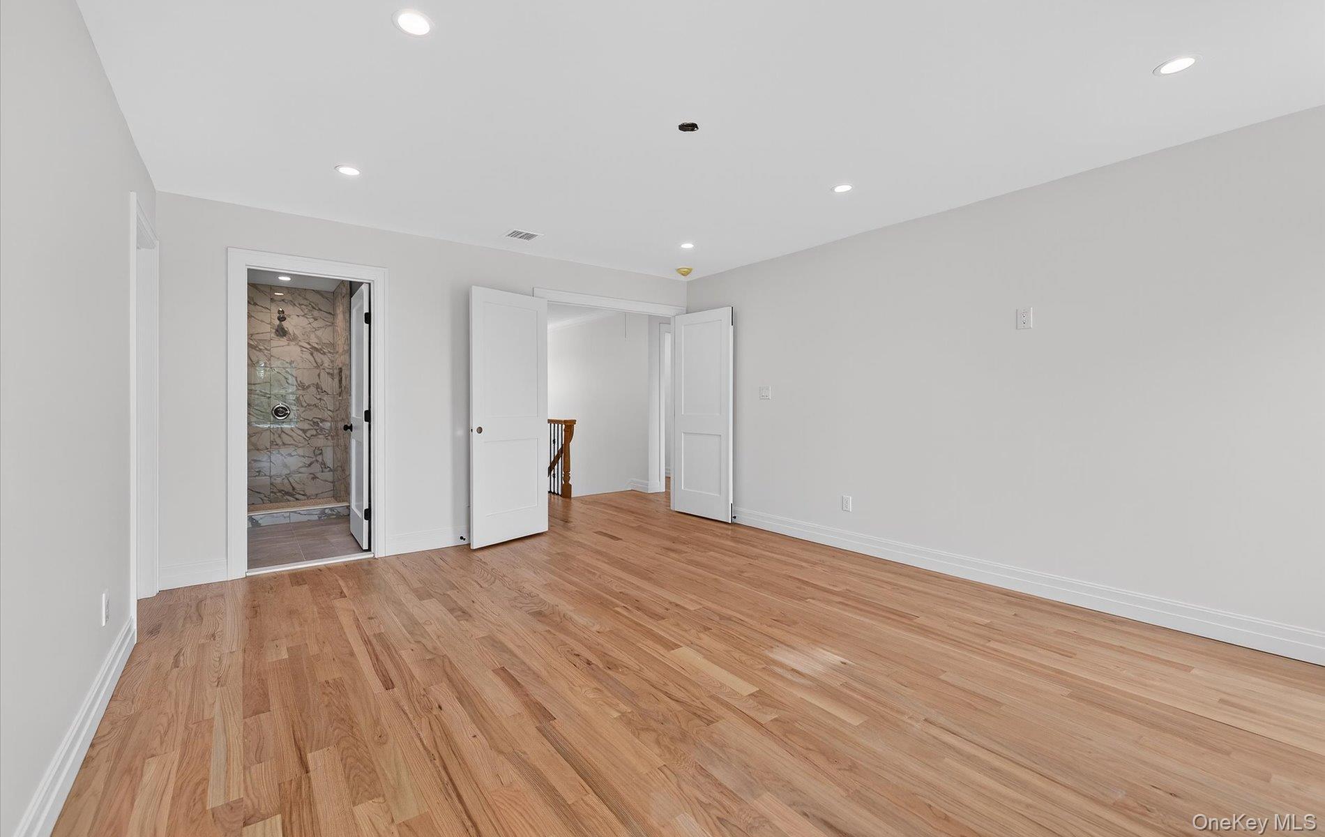 1116 Washington Place, Baldwin Harbor, NY 11510