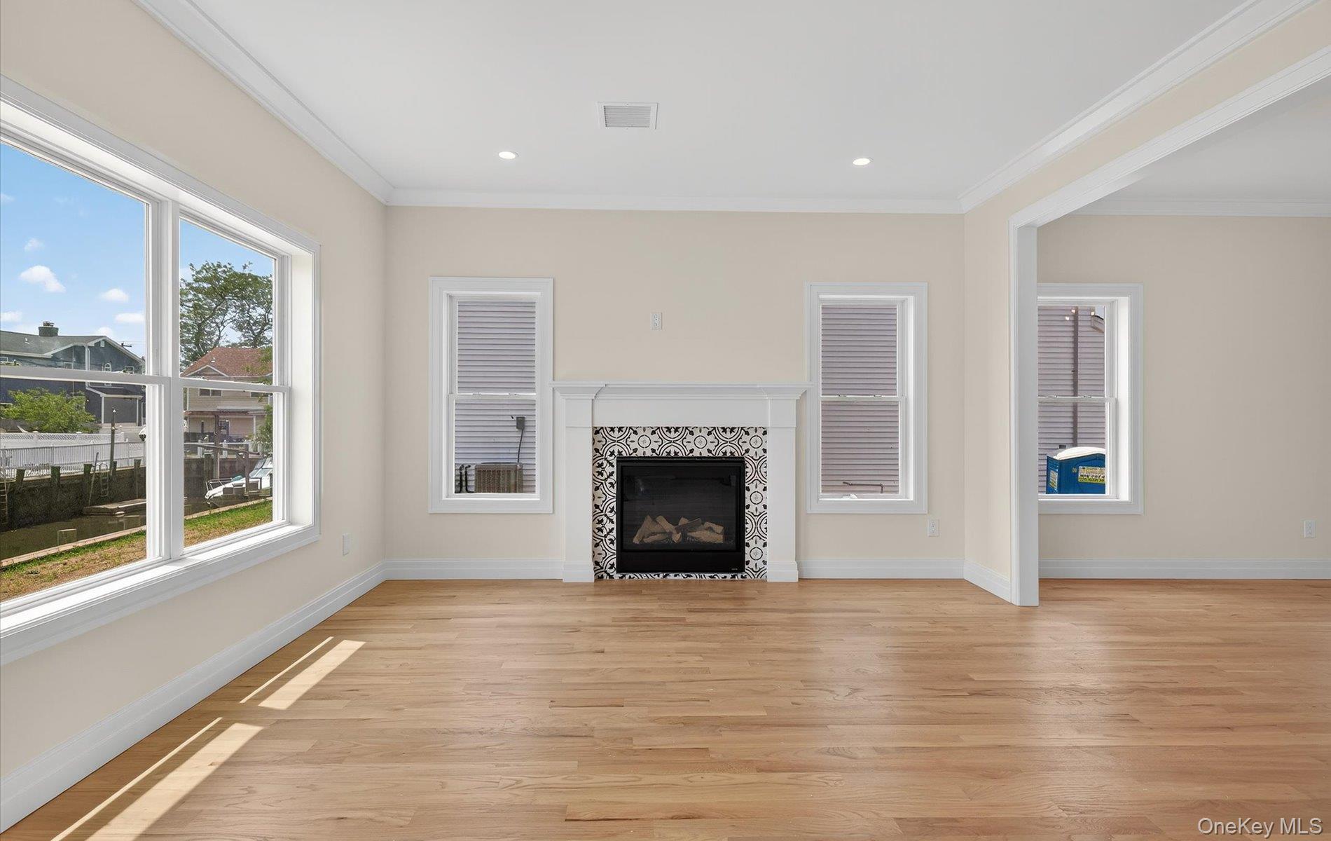 1116 Washington Place, Baldwin Harbor, NY 11510