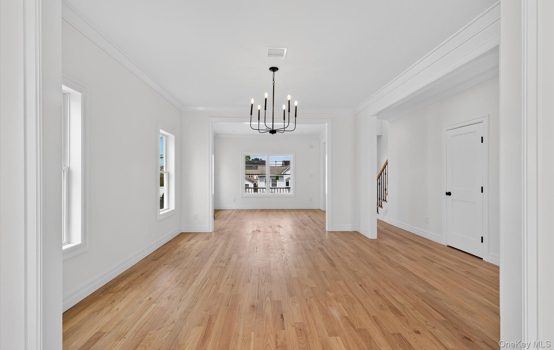 1116 Washington Place, Baldwin Harbor, NY 11510