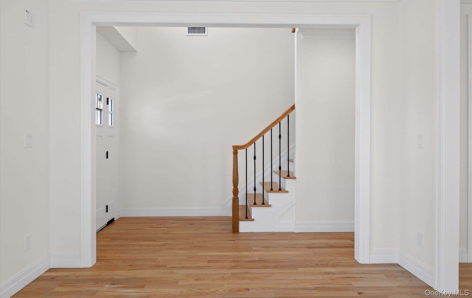 1116 Washington Place, Baldwin Harbor, NY 11510